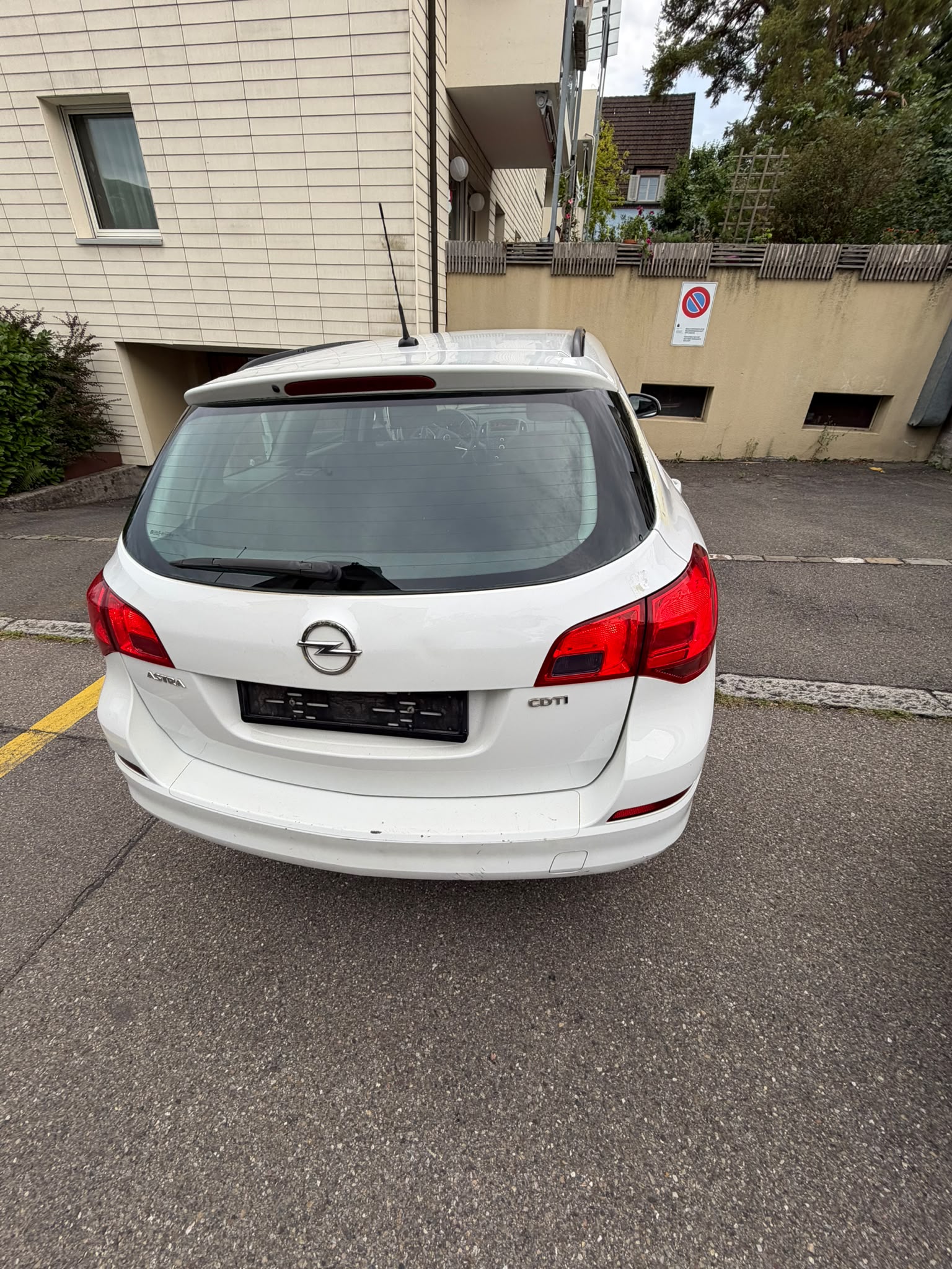 OPEL Astra SportsTourer 1.7 CDTi Enjoy-image-5