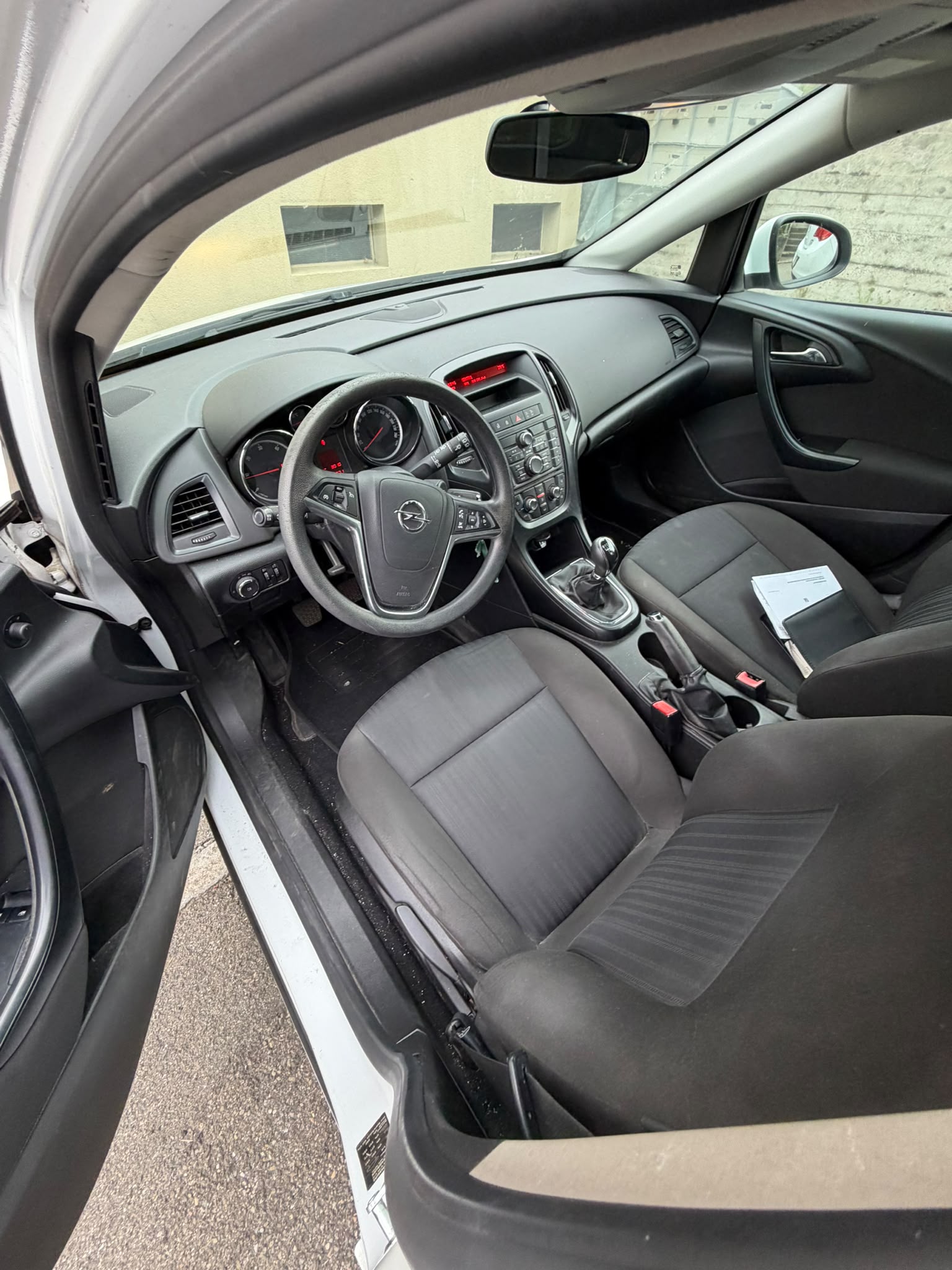 OPEL Astra SportsTourer 1.7 CDTi Enjoy-image-7