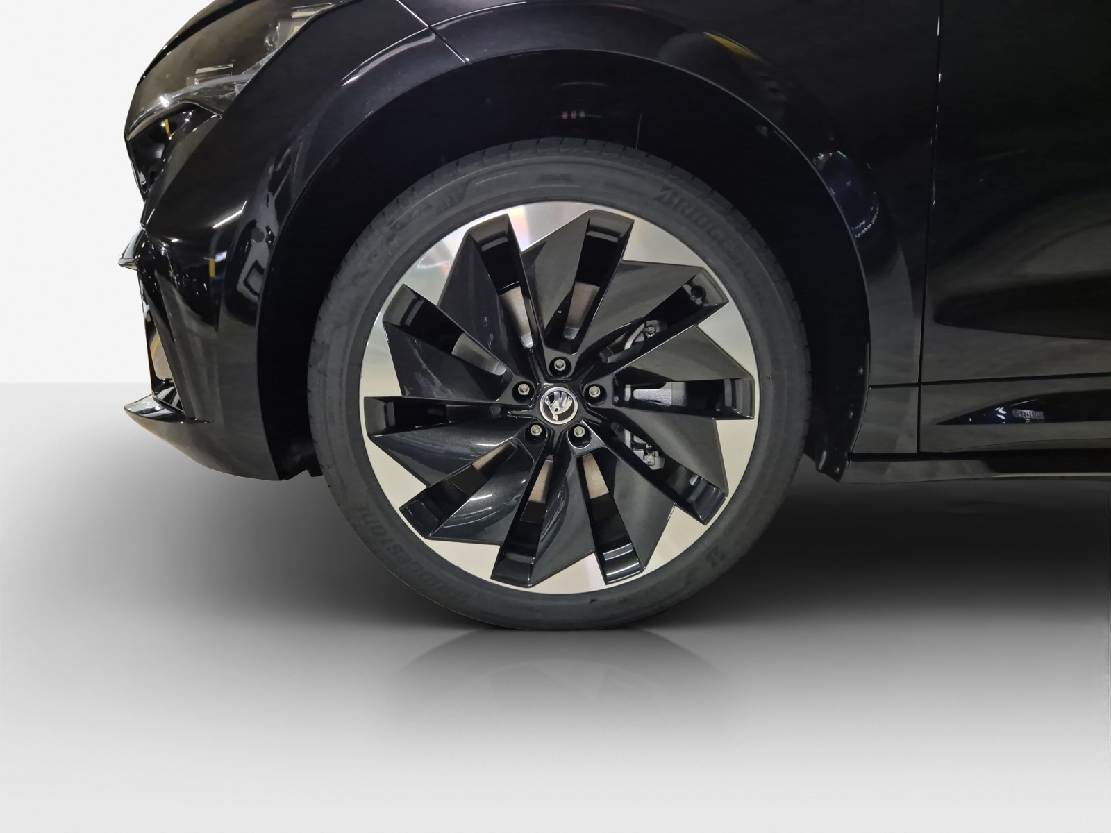 SKODA Enyaq 85x Sportline 4x4-image-14