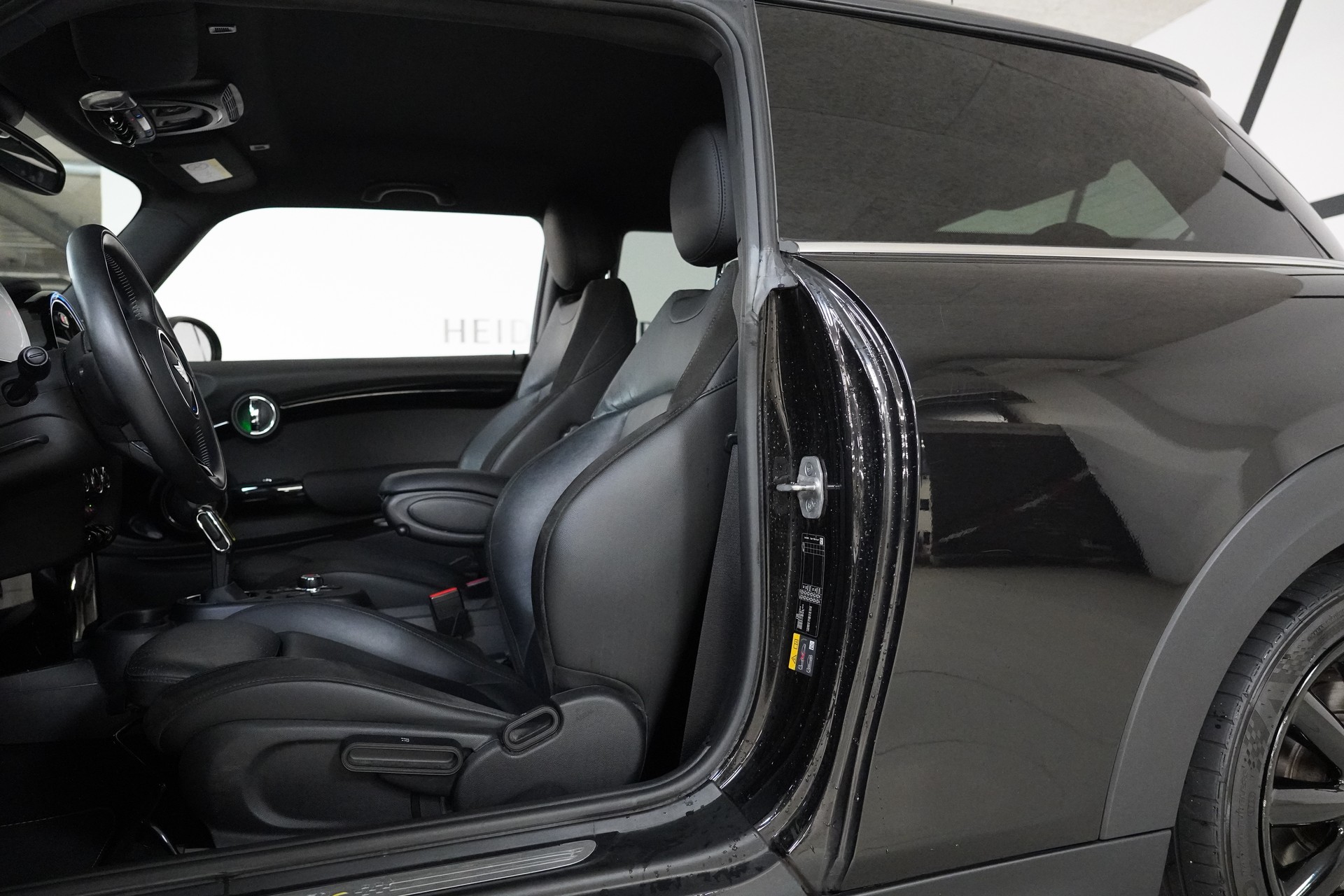 MINI Cooper SE-image-11