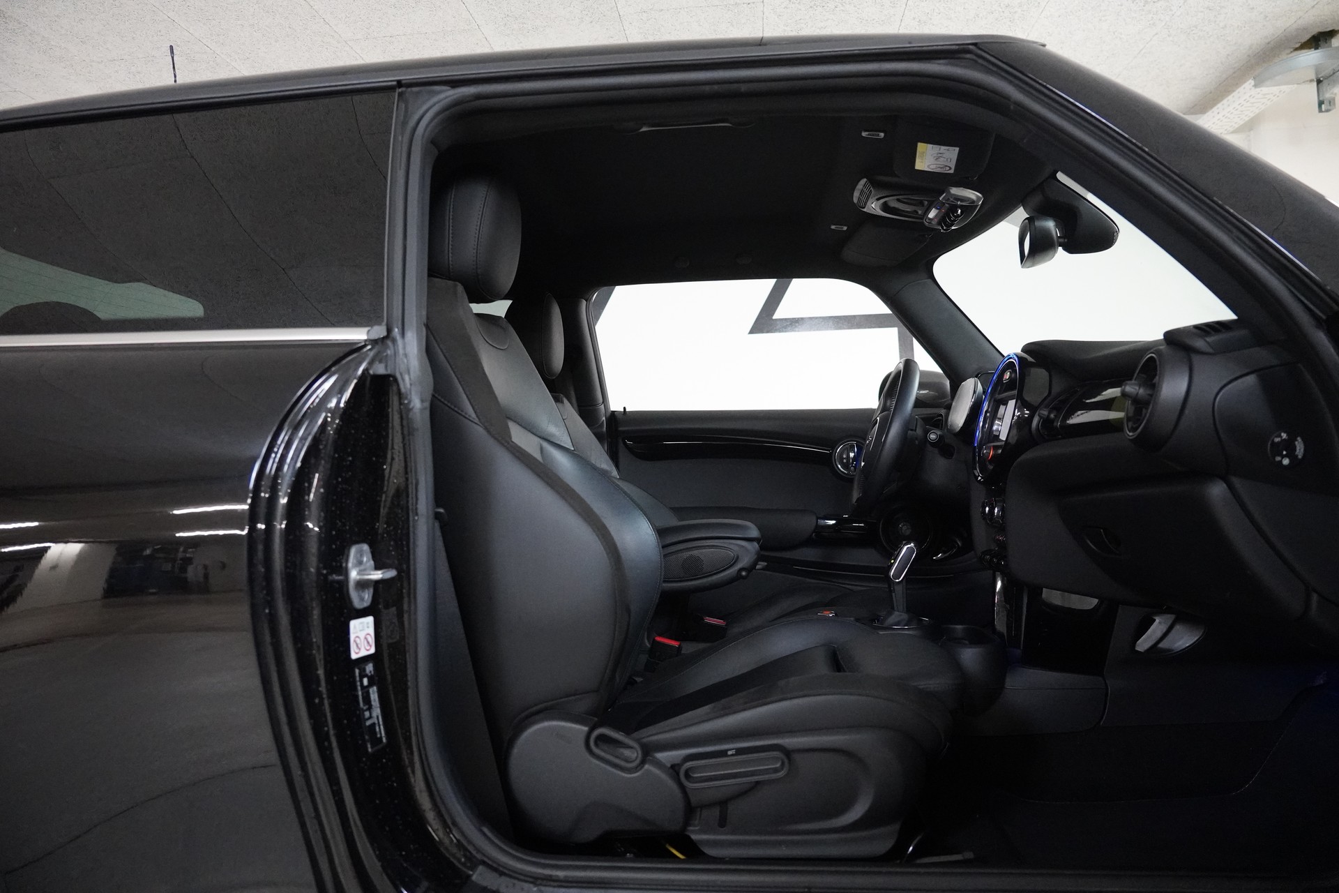 MINI Cooper SE-image-14
