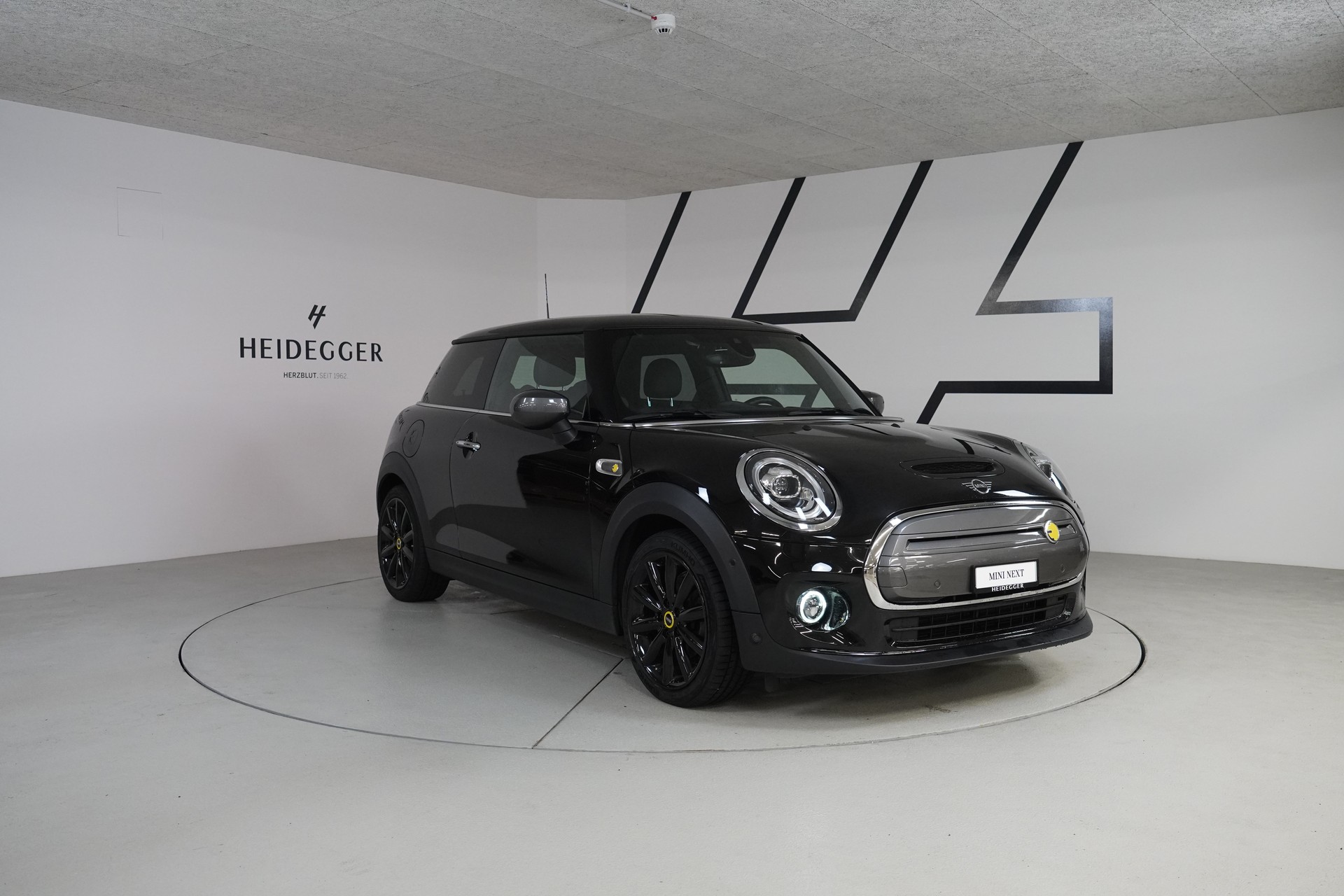 MINI Cooper SE-image-3