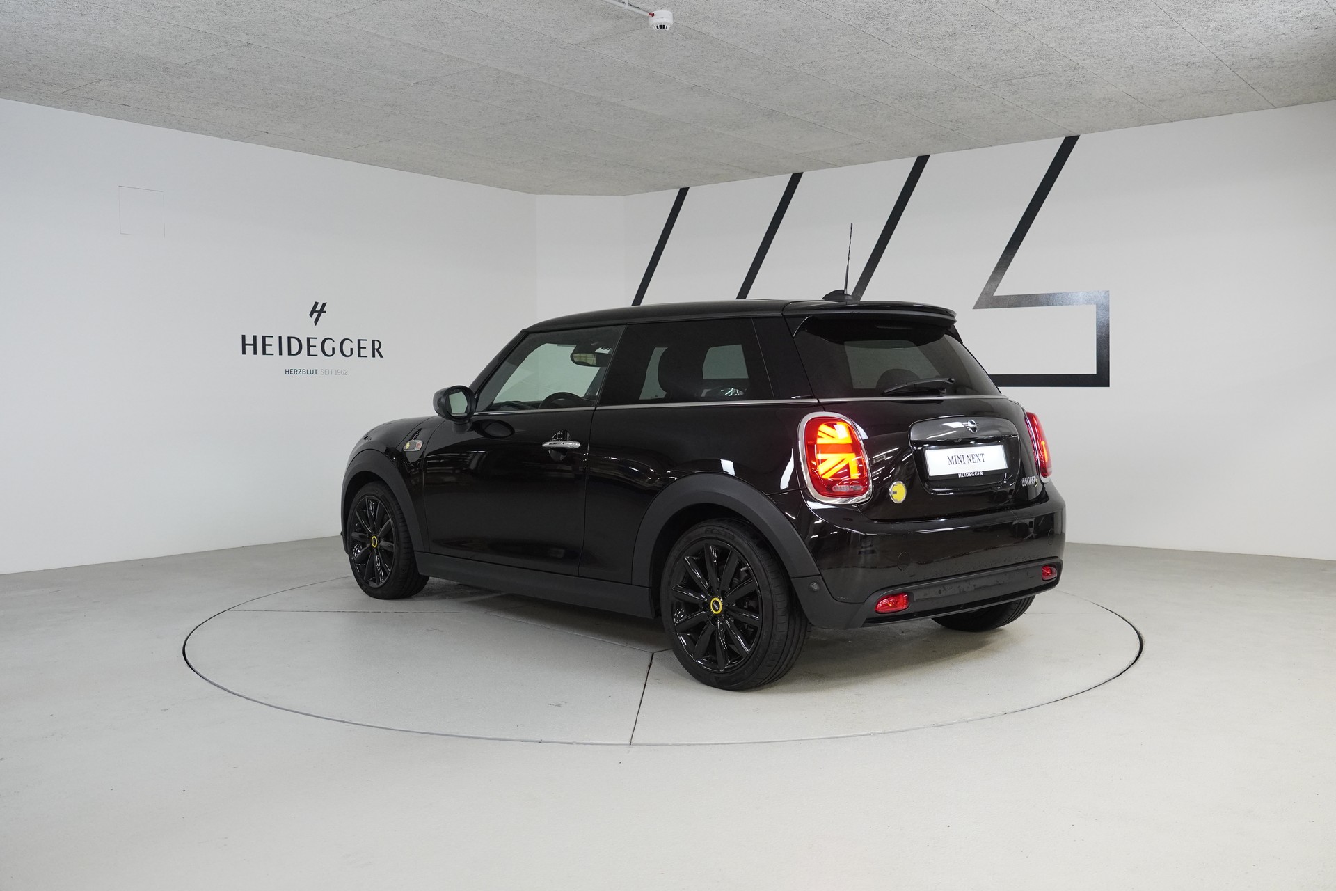 MINI Cooper SE-image-5
