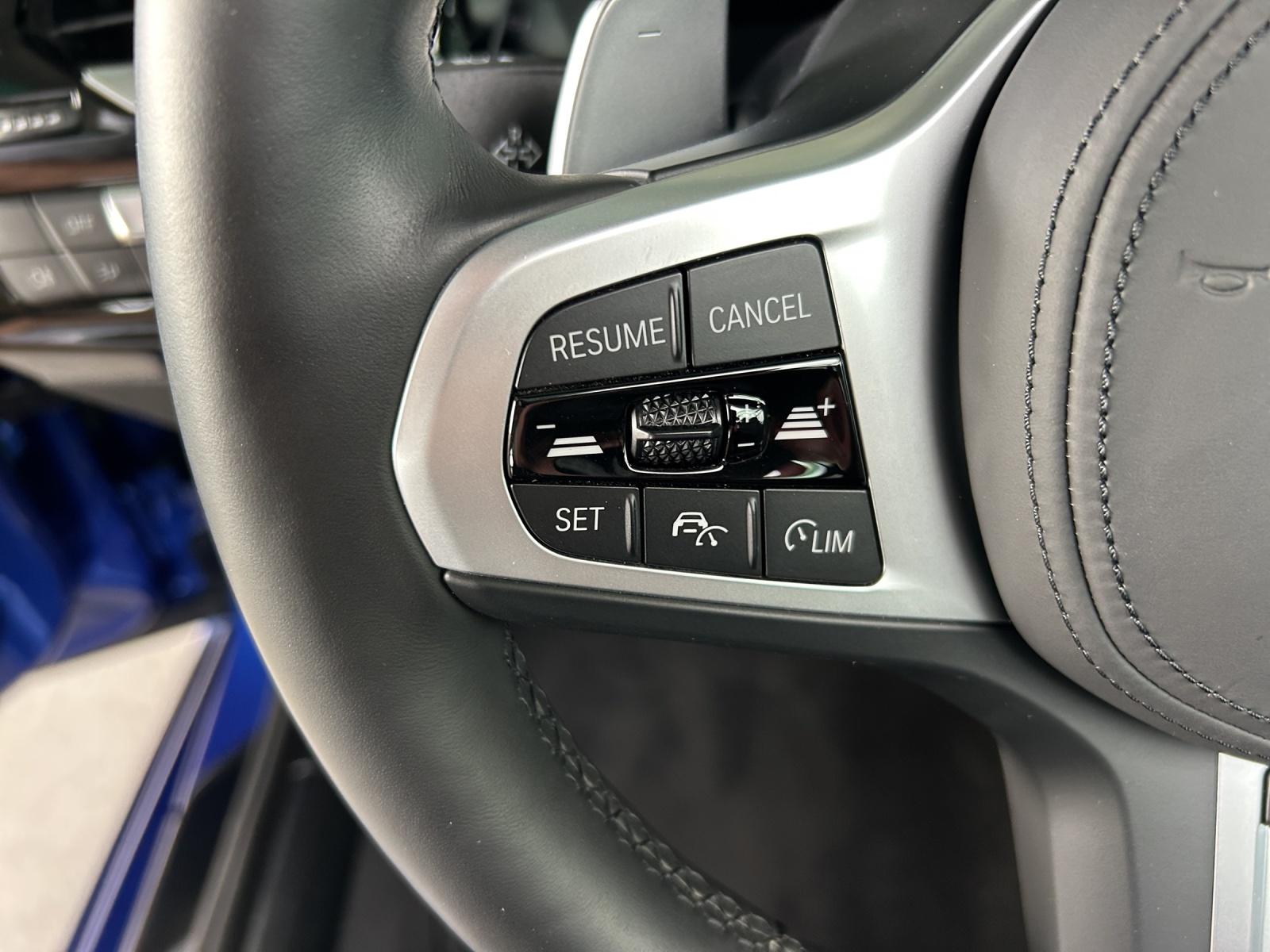 BMW Z4 20i sDrive-image-11