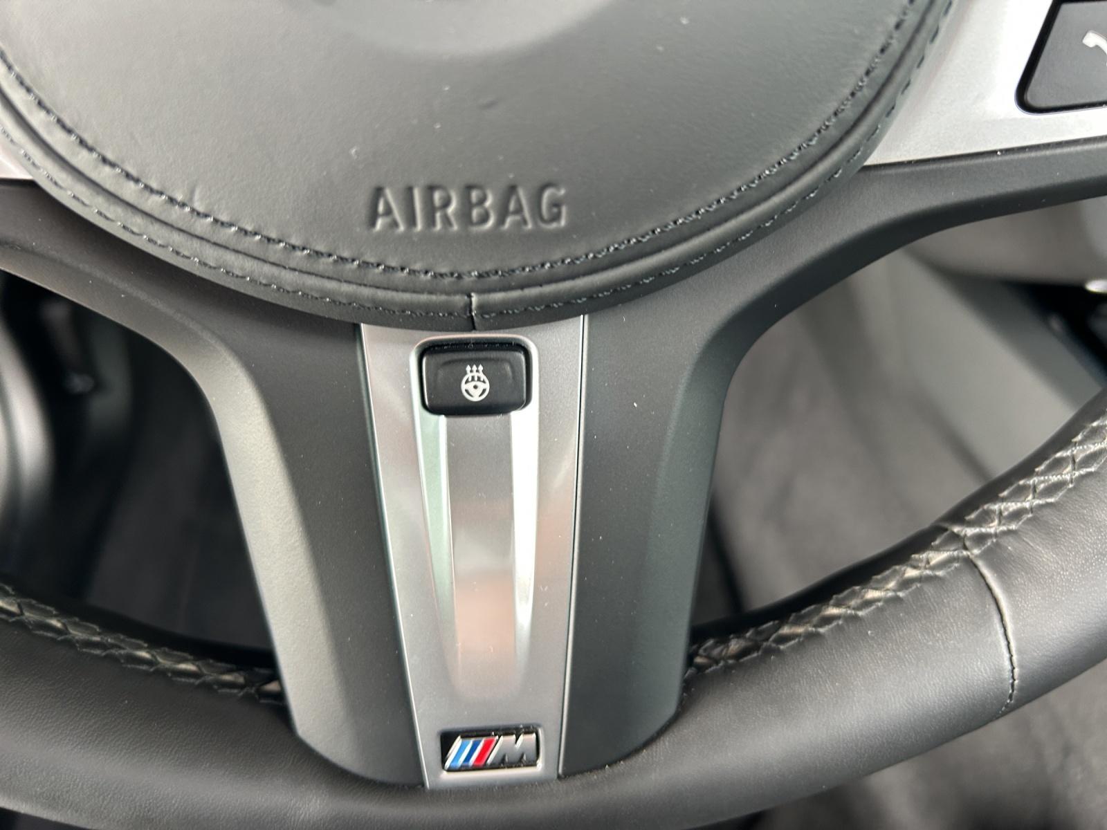 BMW Z4 20i sDrive-image-12