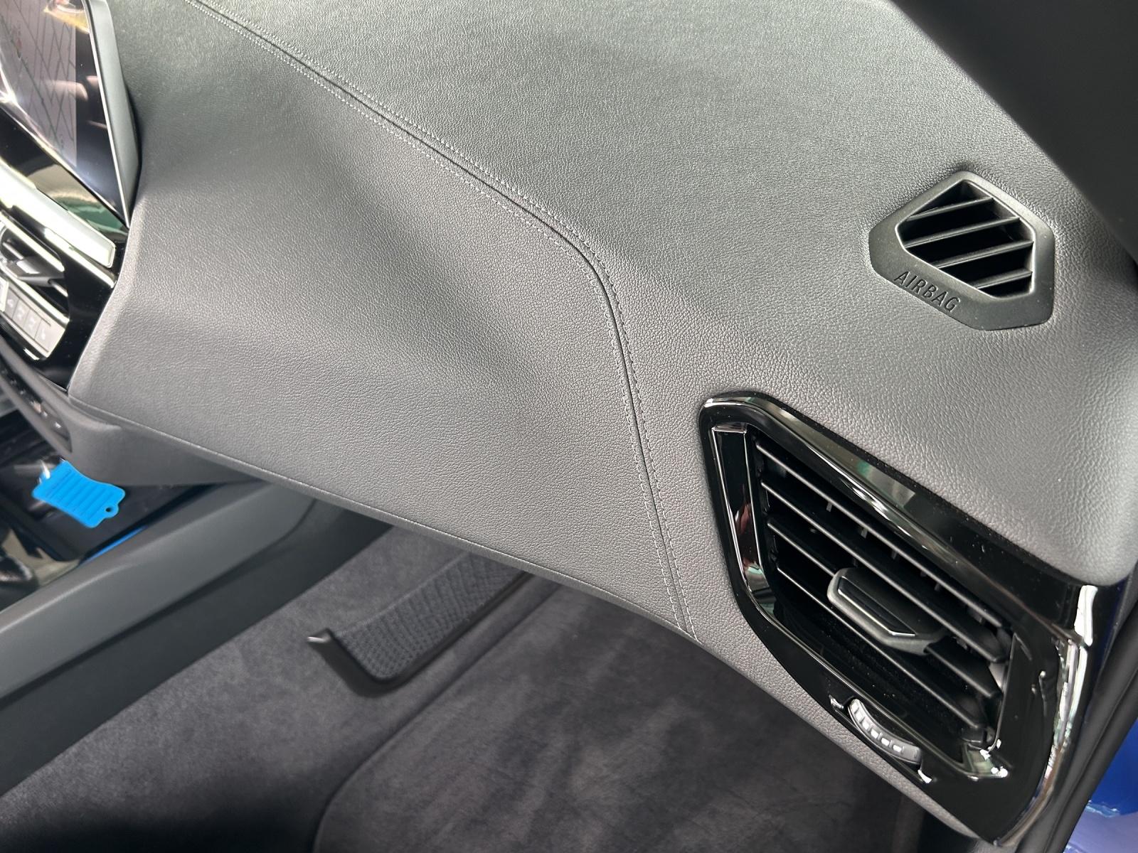 BMW Z4 20i sDrive-image-14
