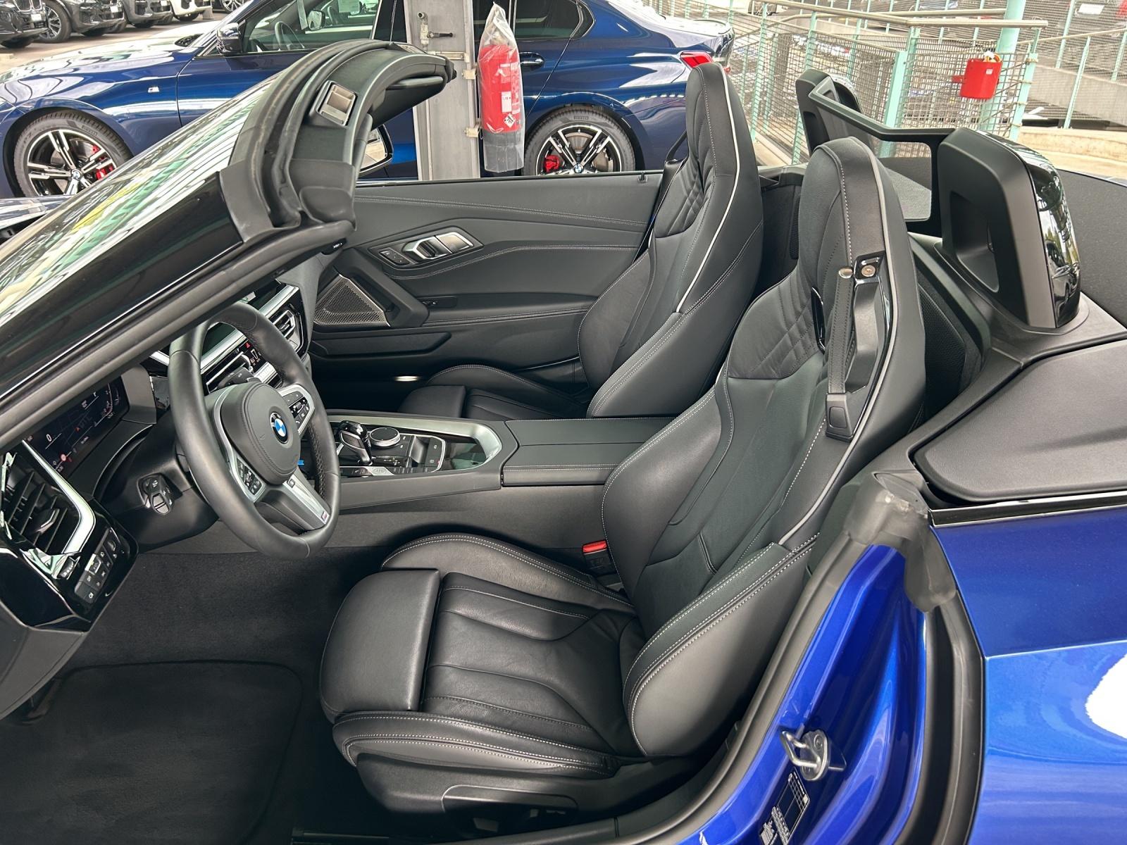BMW Z4 20i sDrive-image-6