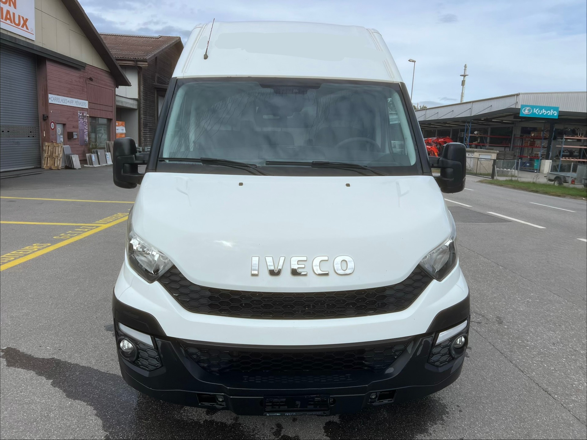 IVECO 35S15V fourgon 10.8m3-image-4