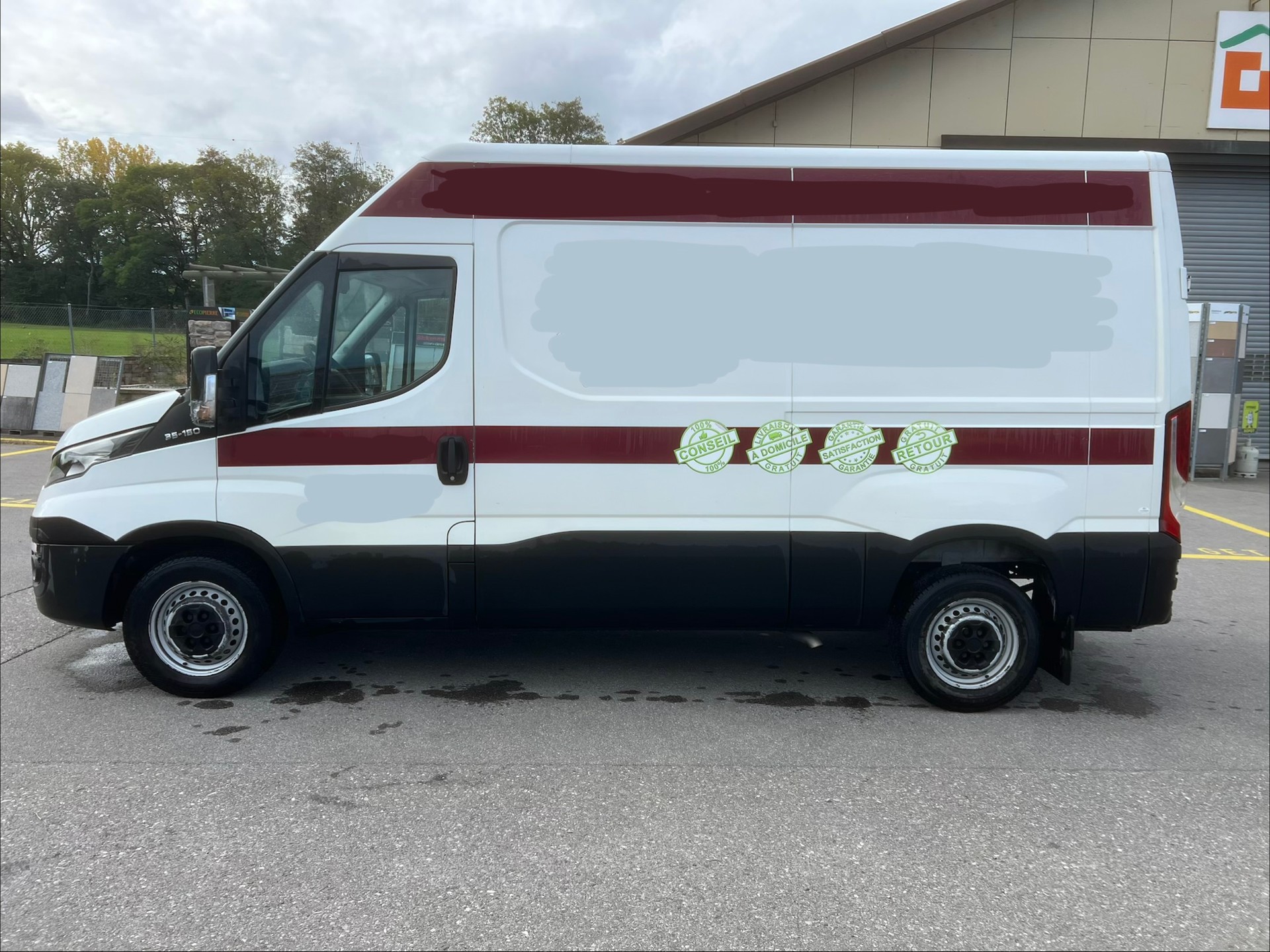 IVECO 35S15V fourgon 10.8m3-image-6