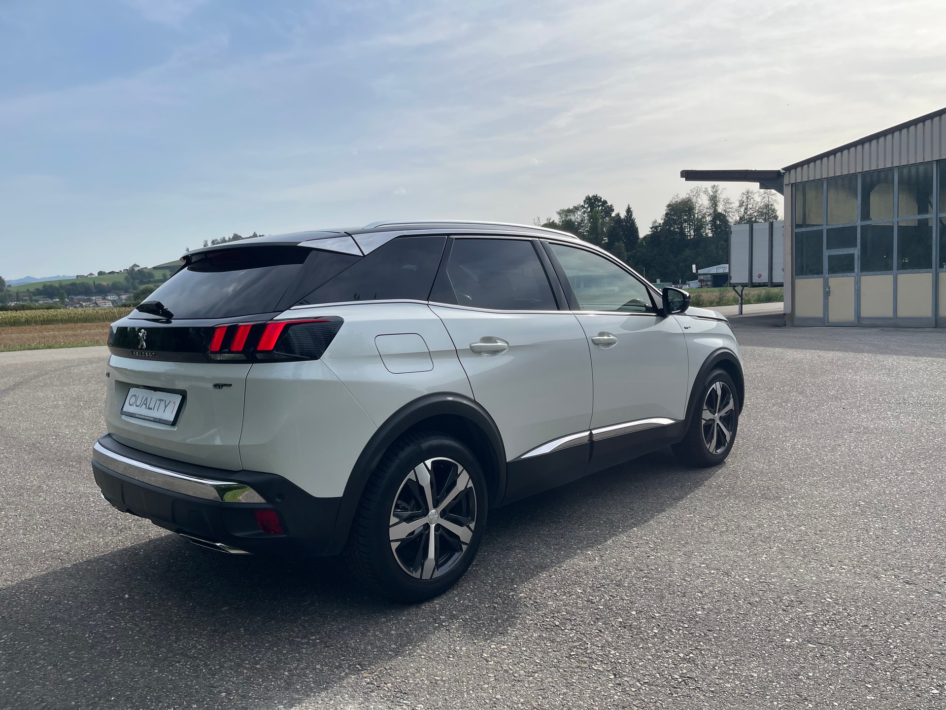 PEUGEOT 3008 2.0 BlueHDi GT EAT-image-4
