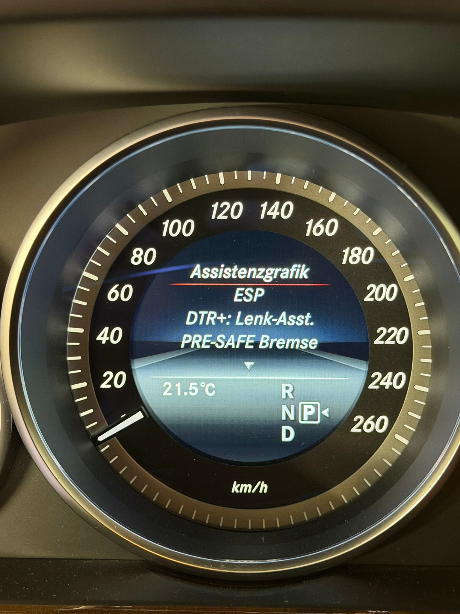 MERCEDES-BENZ E 250 CDI Elegance 4m-image-5