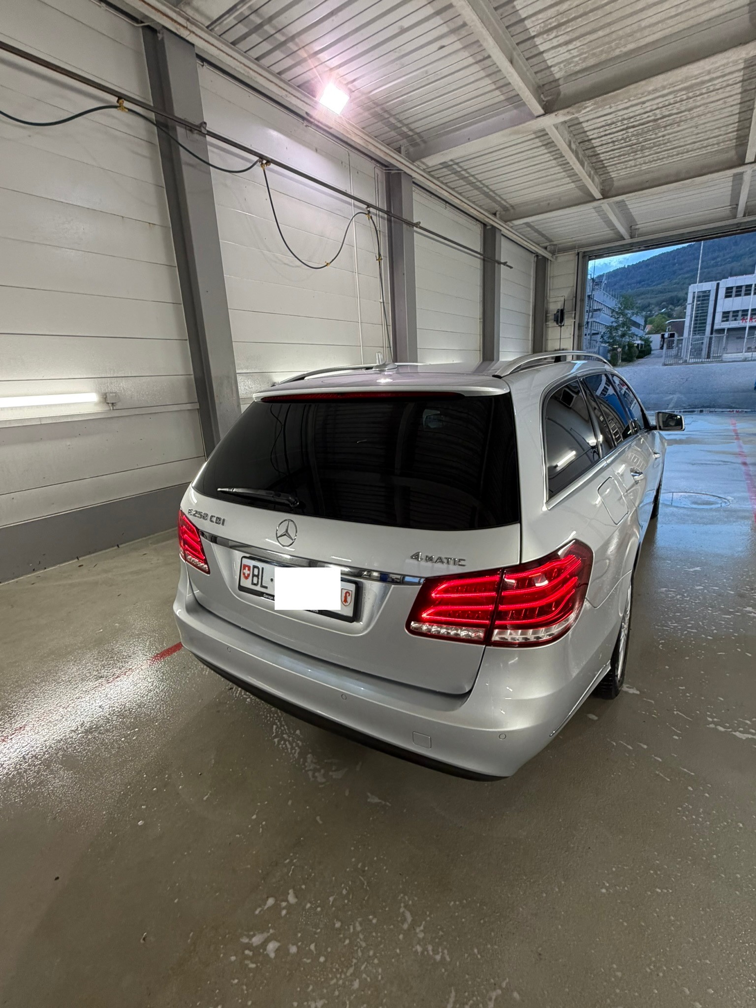 MERCEDES-BENZ E 250 CDI Elegance 4m-image-2