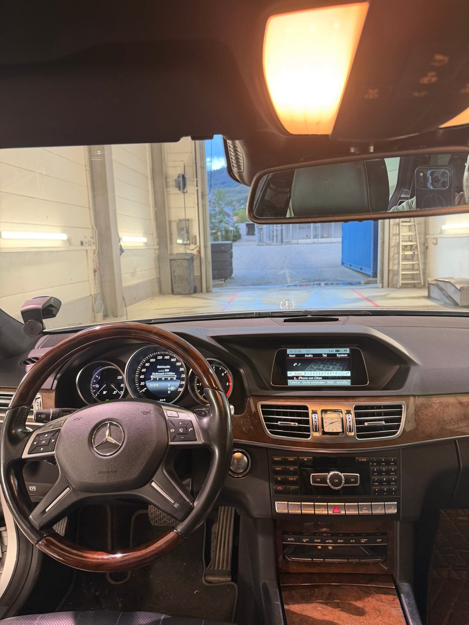 MERCEDES-BENZ E 250 CDI Elegance 4m-image-3