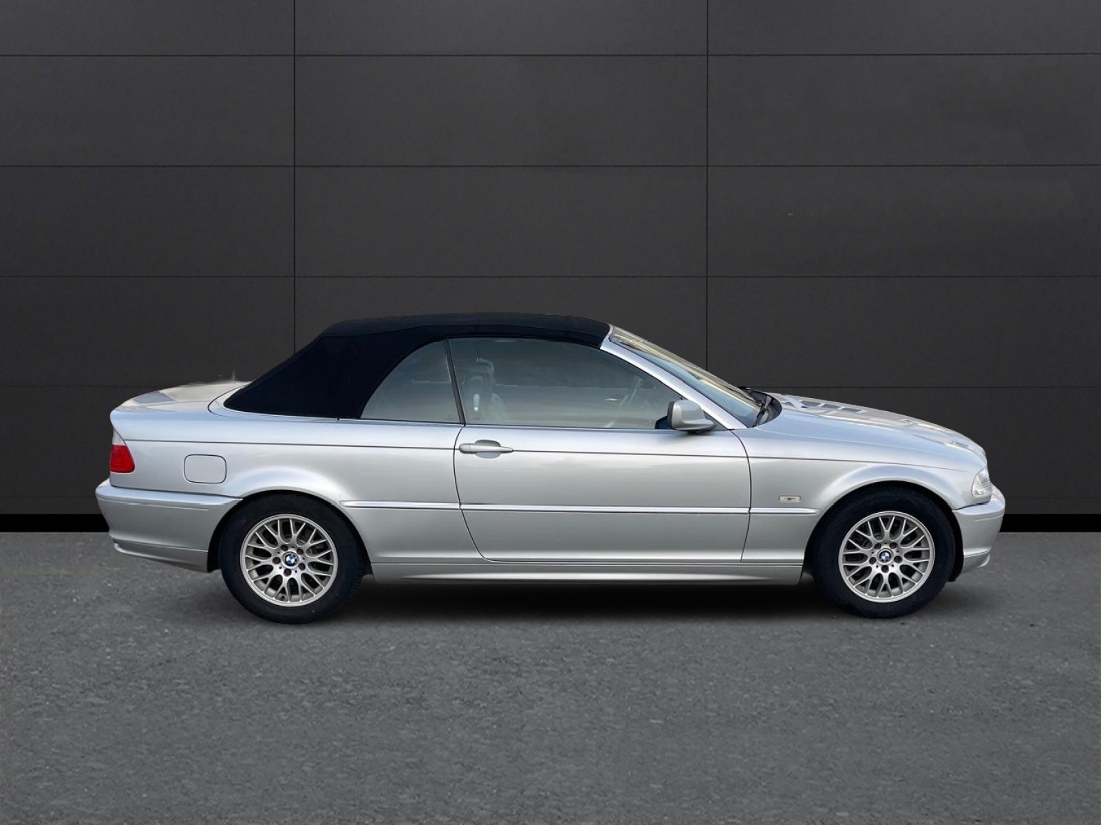 BMW BMW 320 CI Cabrio Automat-image-4