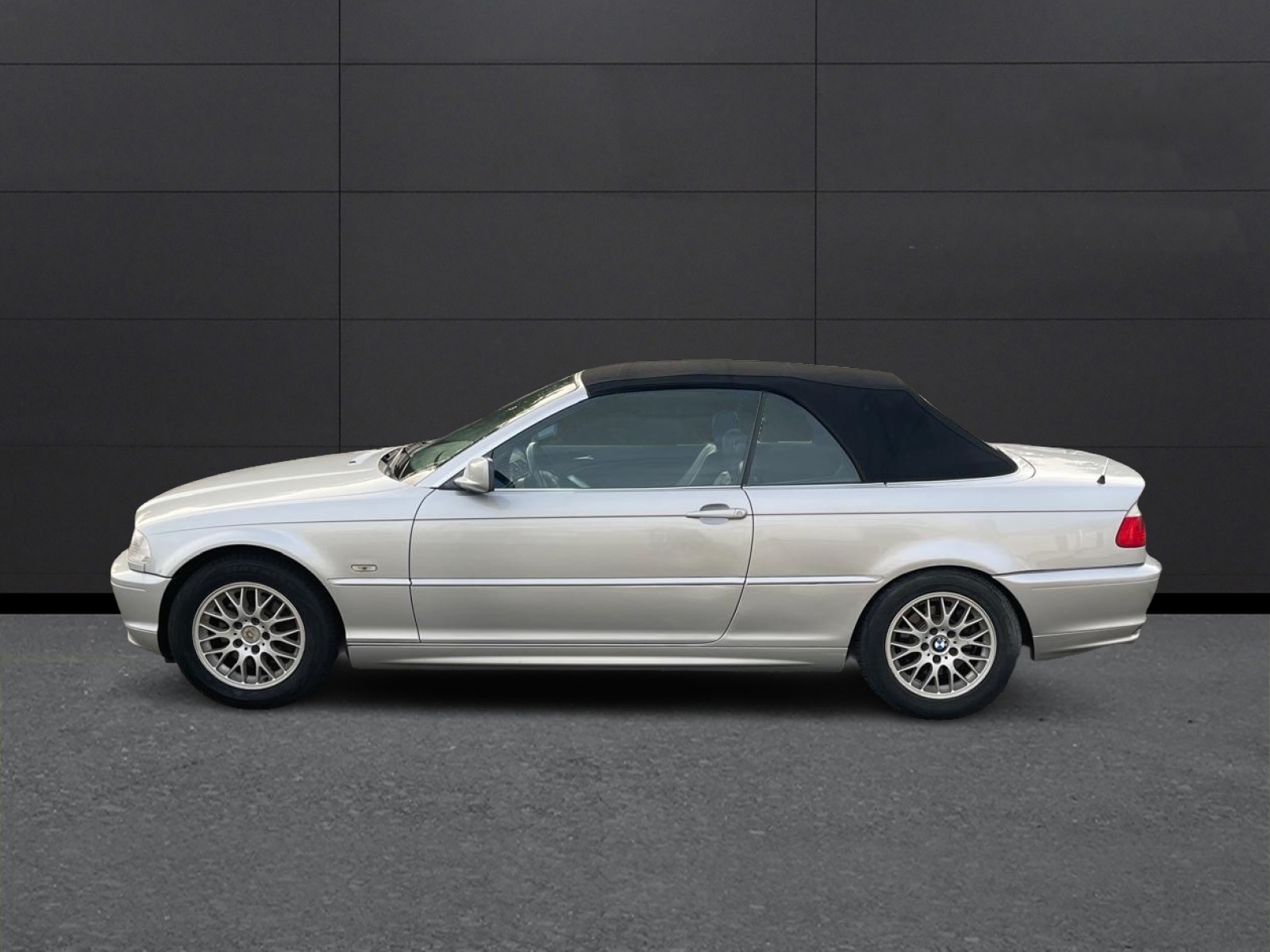 BMW BMW 320 CI Cabrio Automat-image-3