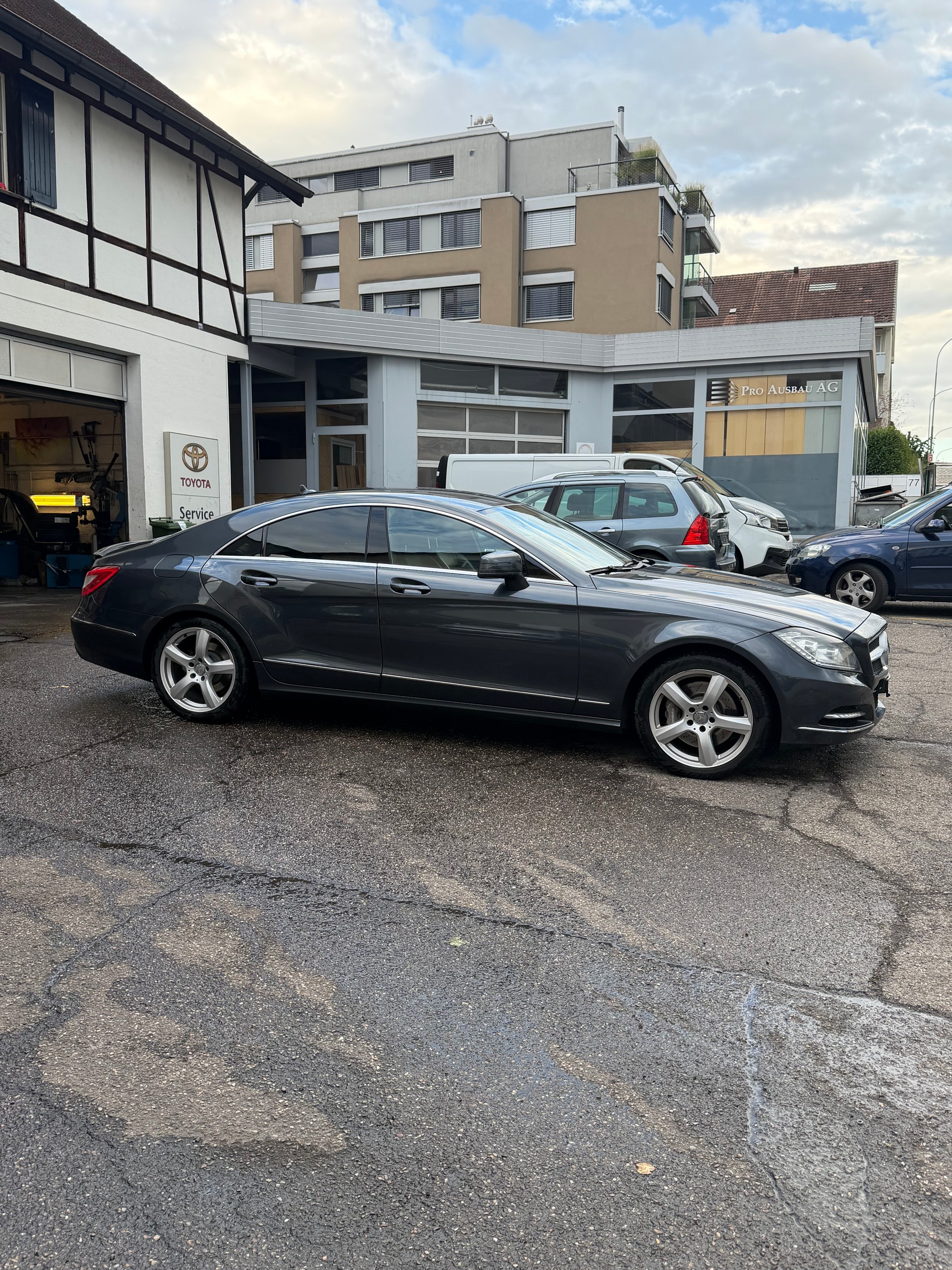 MERCEDES-BENZ CLS 350 CDI 4Matic 7G-Tronic-image-3