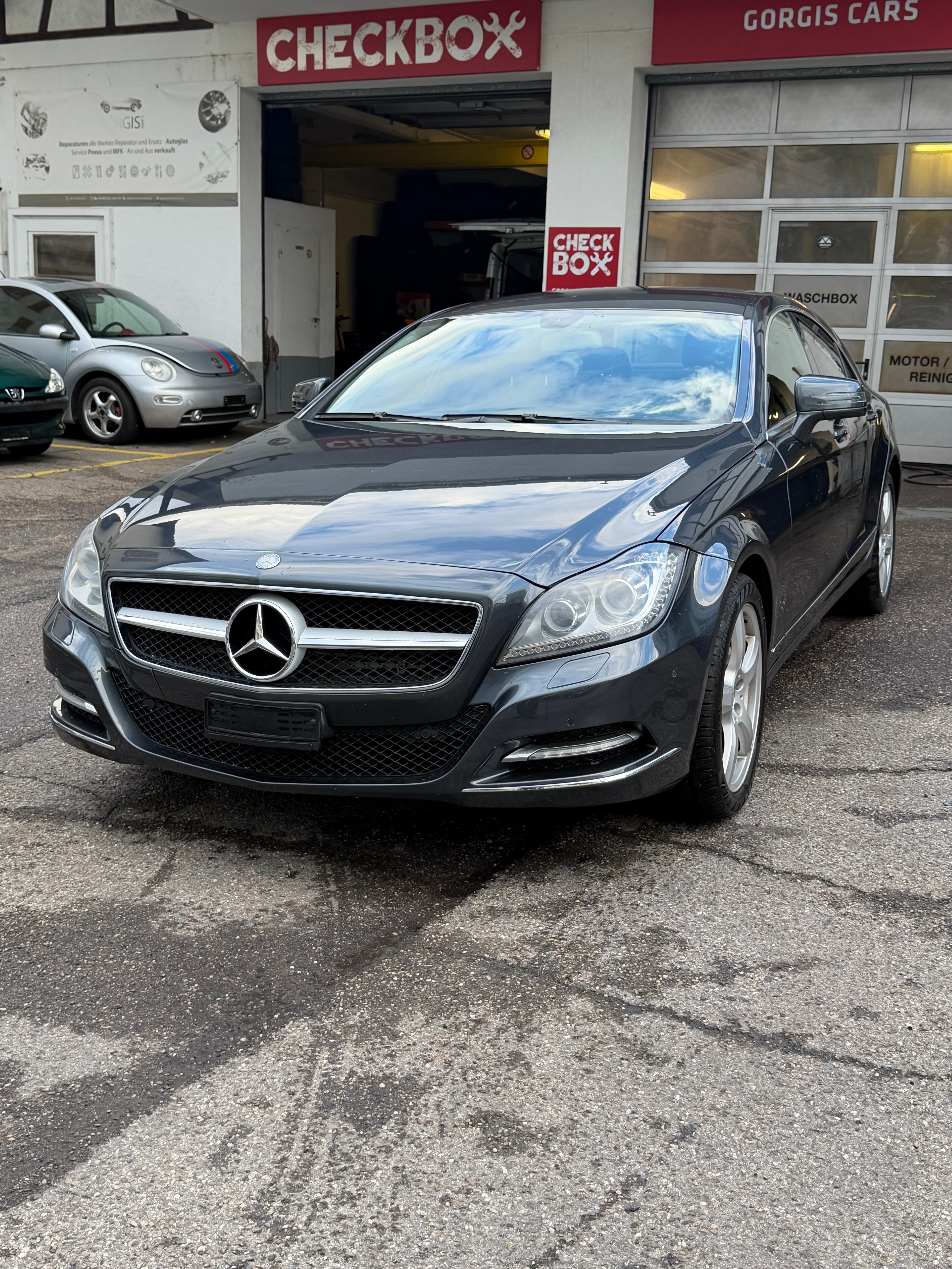 Car photo