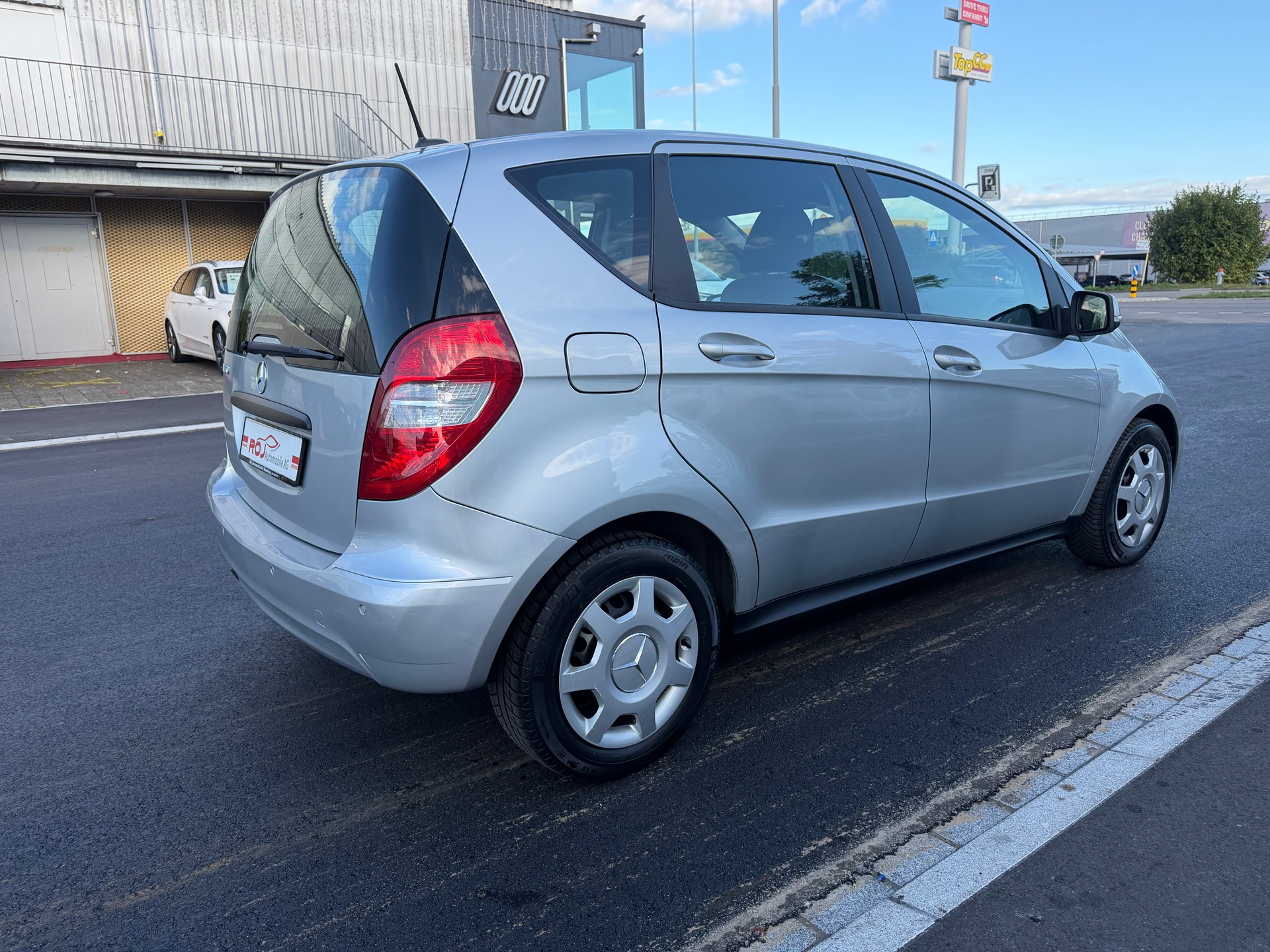 MERCEDES-BENZ A 150 Elégance Edition A-image-4