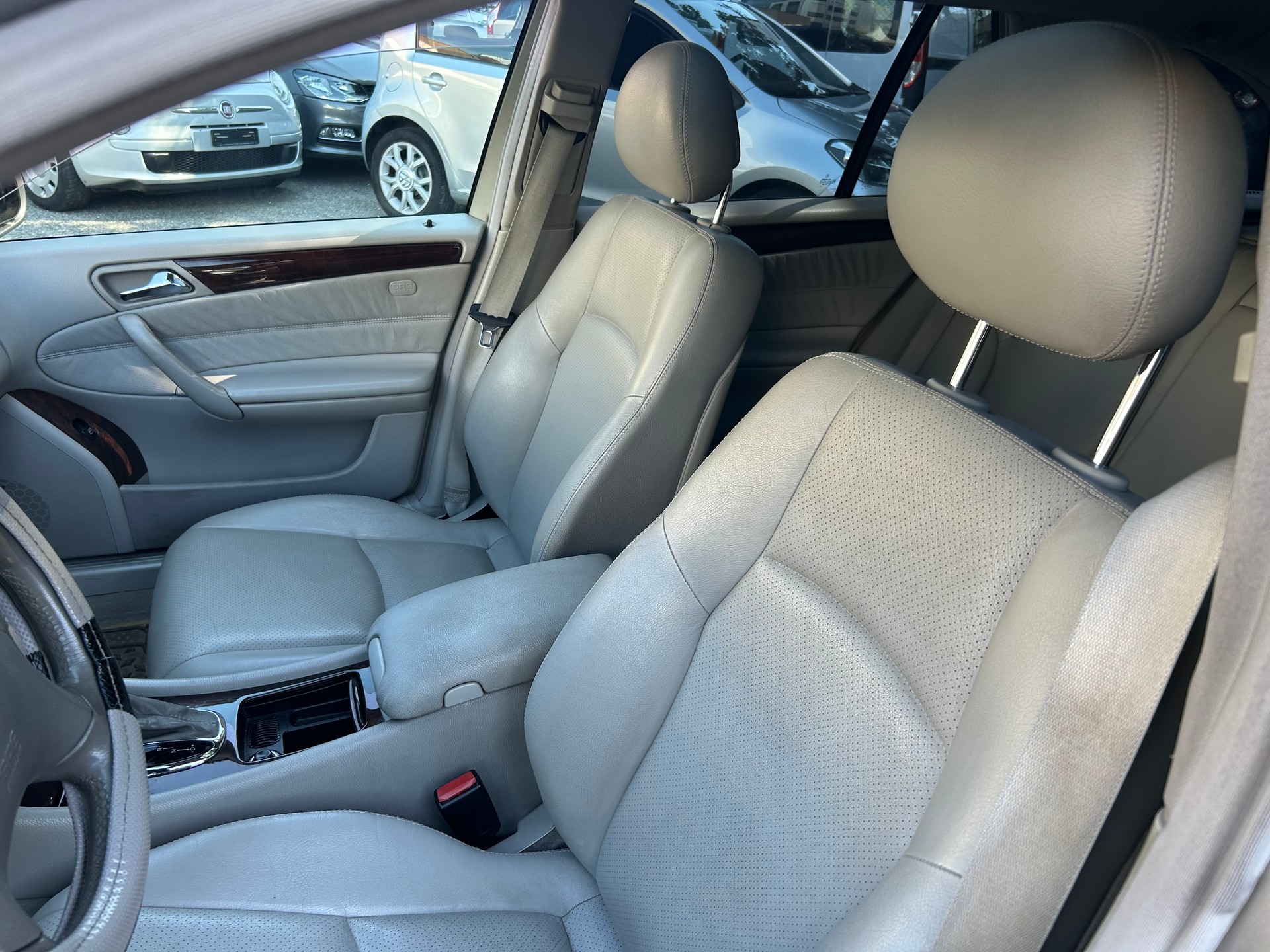 MERCEDES-BENZ C 270 CDI Elégance-image-10