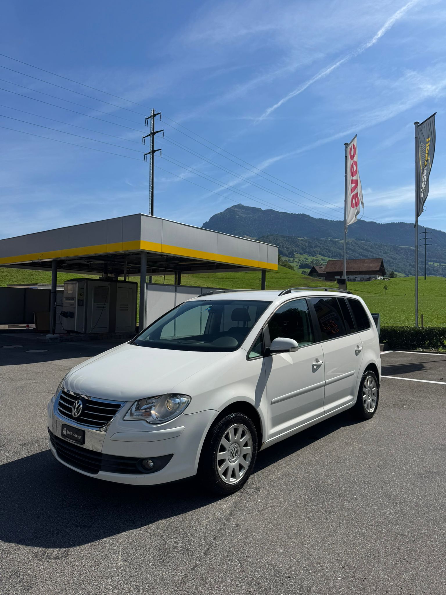 VW Touran 2.0 TDI Trendline-showroom-element-2