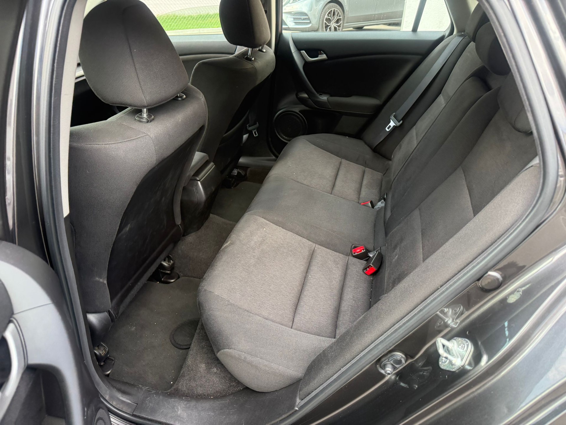 HONDA Accord Tourer 2.0i 16V Executive Automatic-image-5