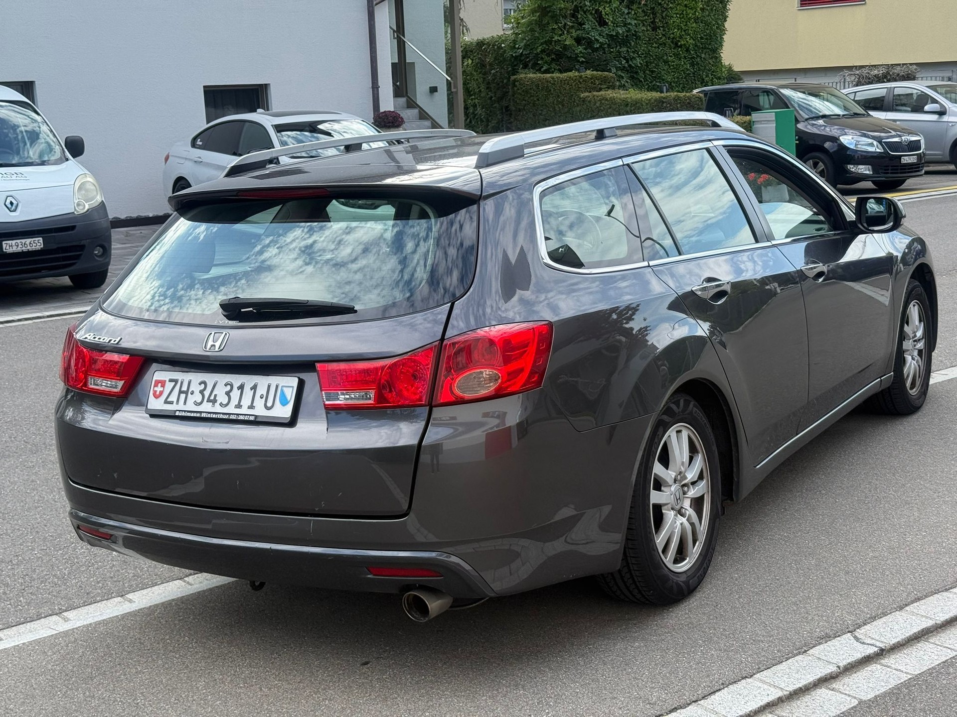 HONDA Accord Tourer 2.0i 16V Executive Automatic-image-3