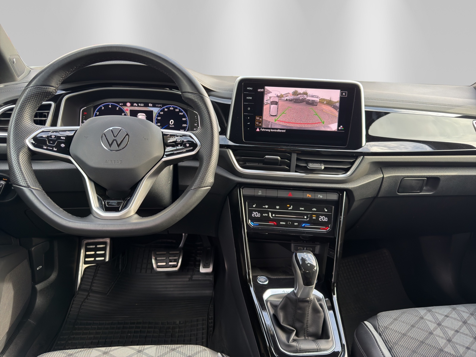 VW T-Roc 2.0 TSI R-Line DSG 4Motion-image-9