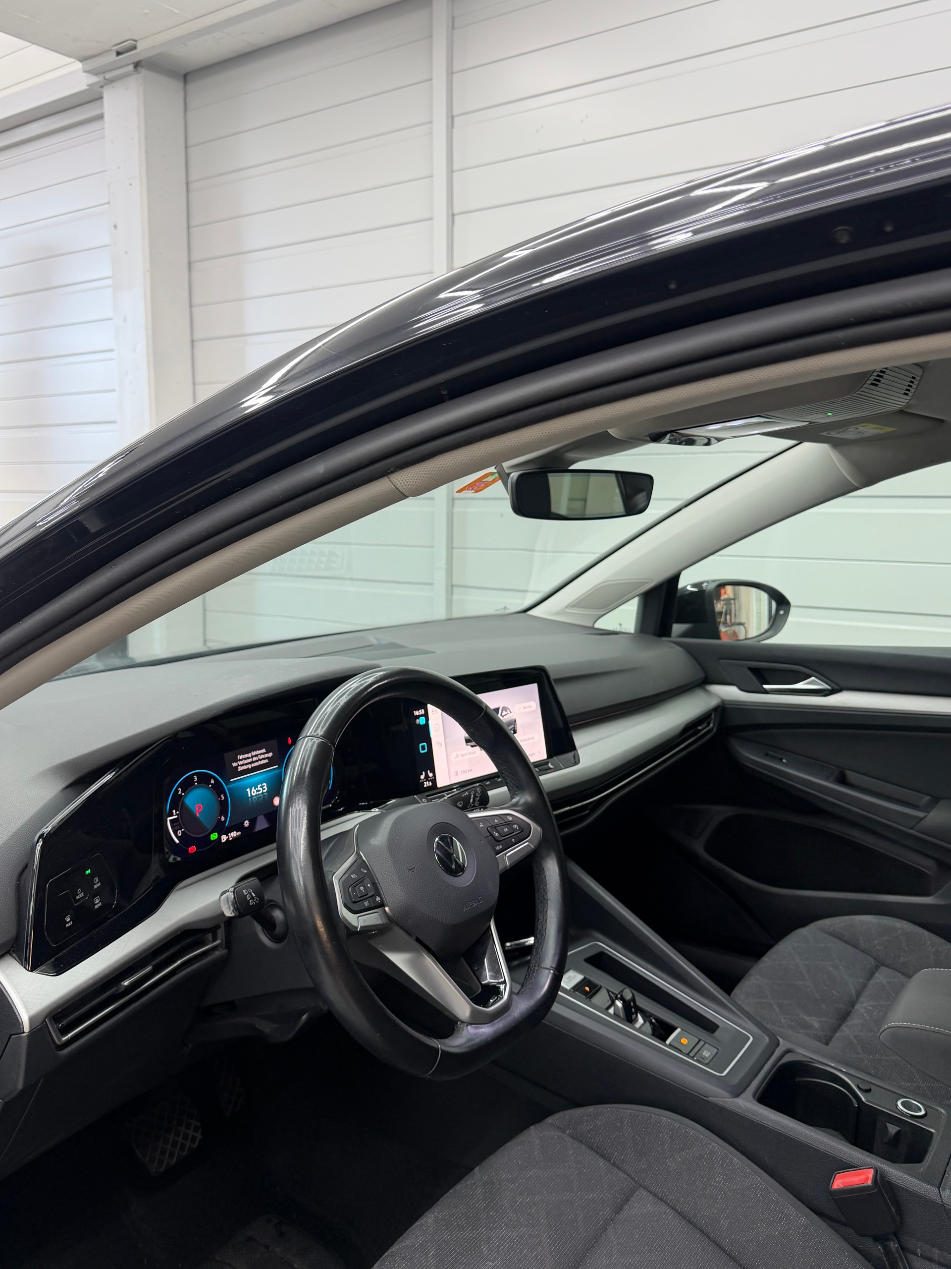 VW Golf 2.0 TDI Style DSG-image-5