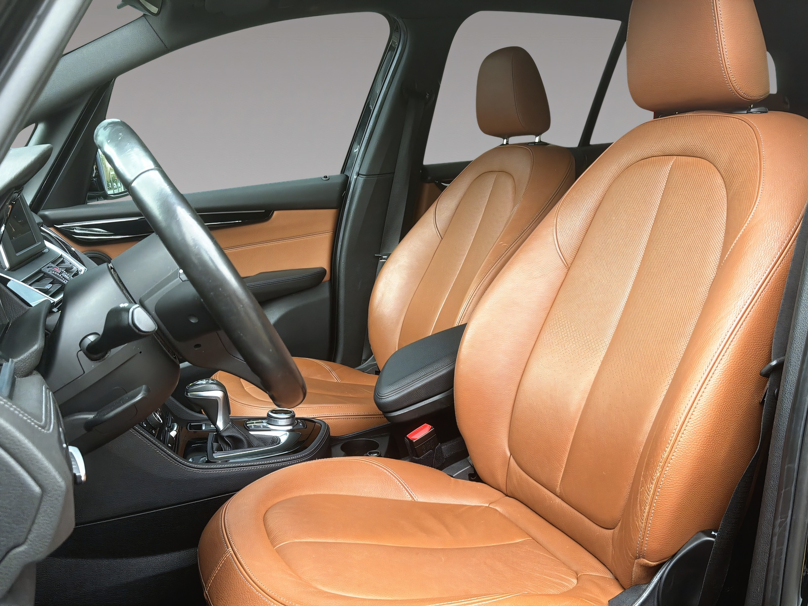 BMW 2er Reihe F46 Gran Tourer 218d-image-6