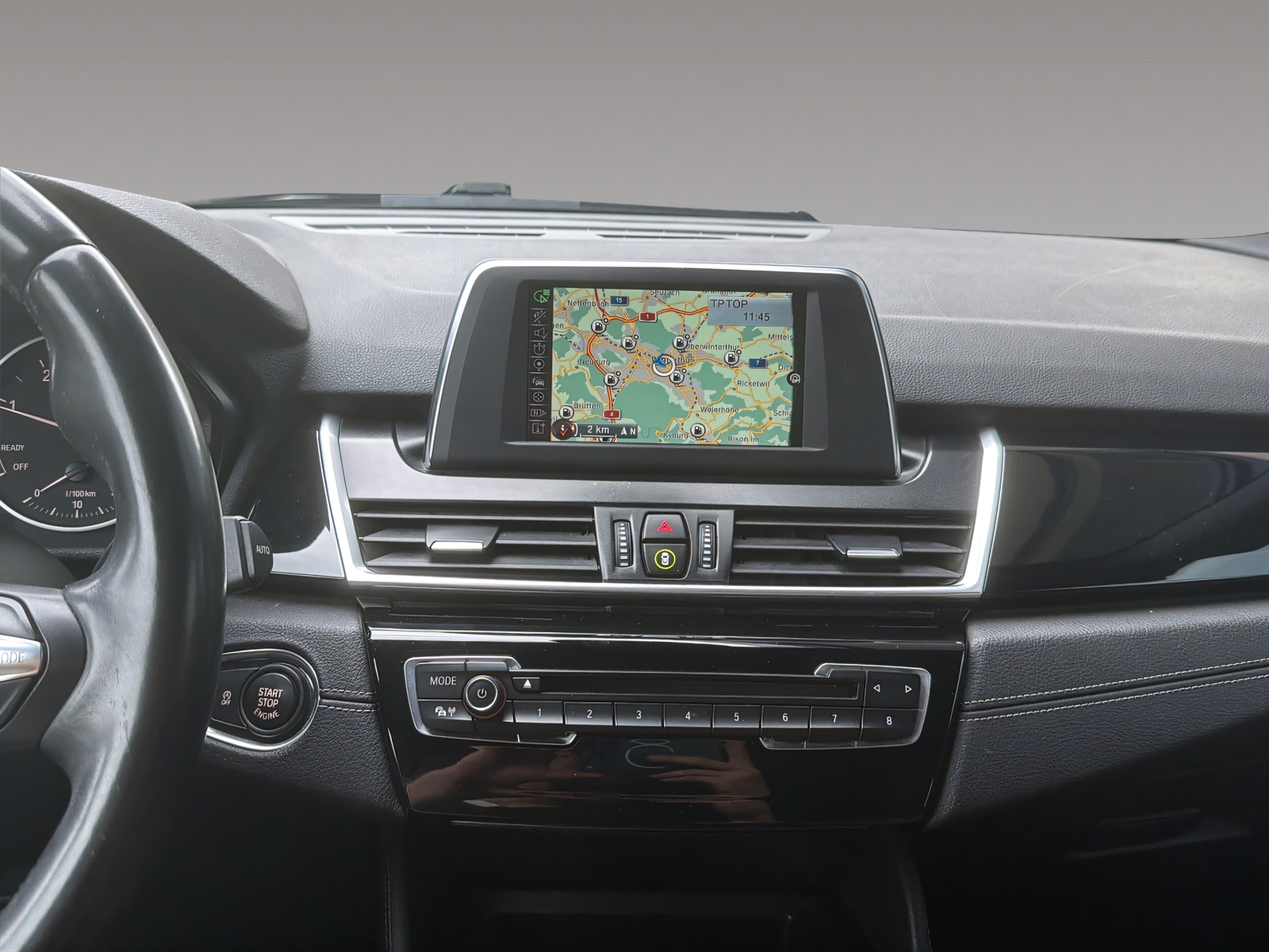 BMW 2er Reihe F46 Gran Tourer 218d-image-9