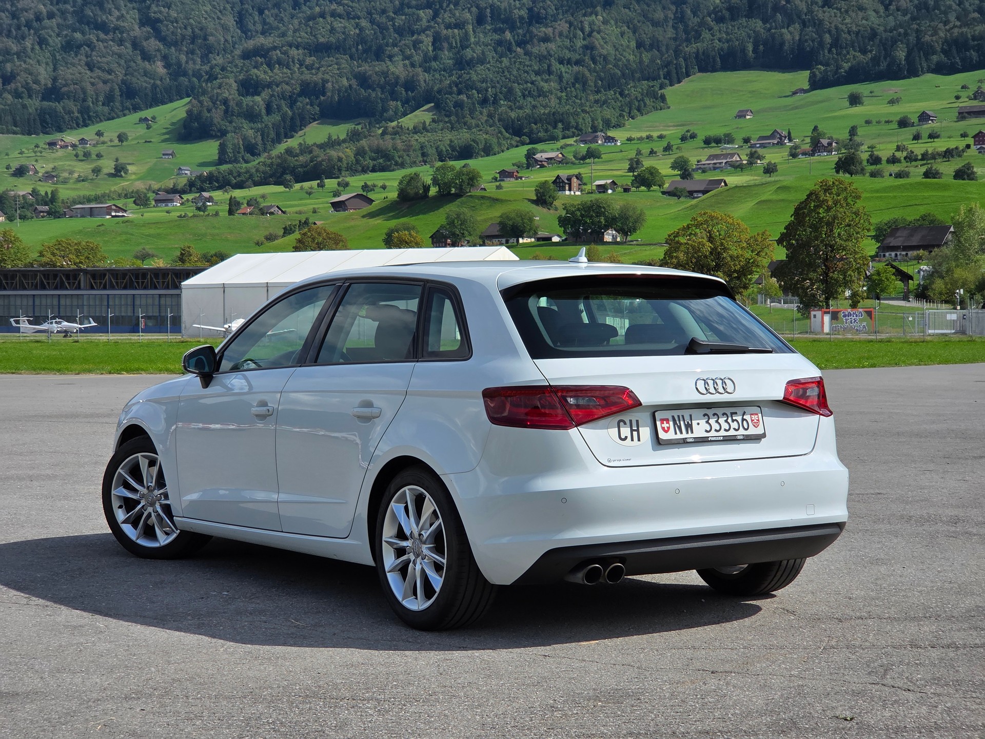 AUDI 1.8 T FSI Ambition S-Tronic-image-2