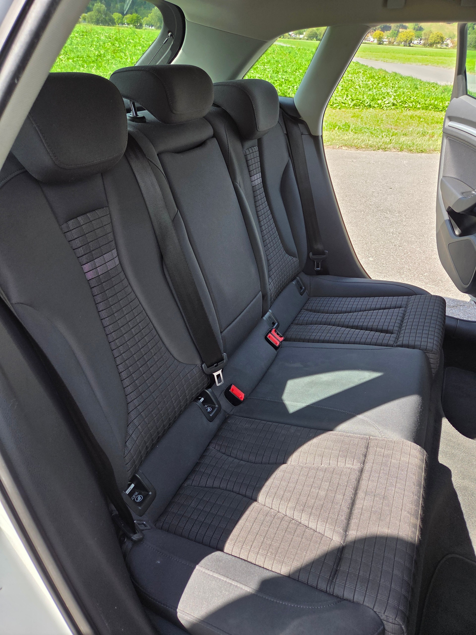 AUDI 1.8 T FSI Ambition S-Tronic-image-5