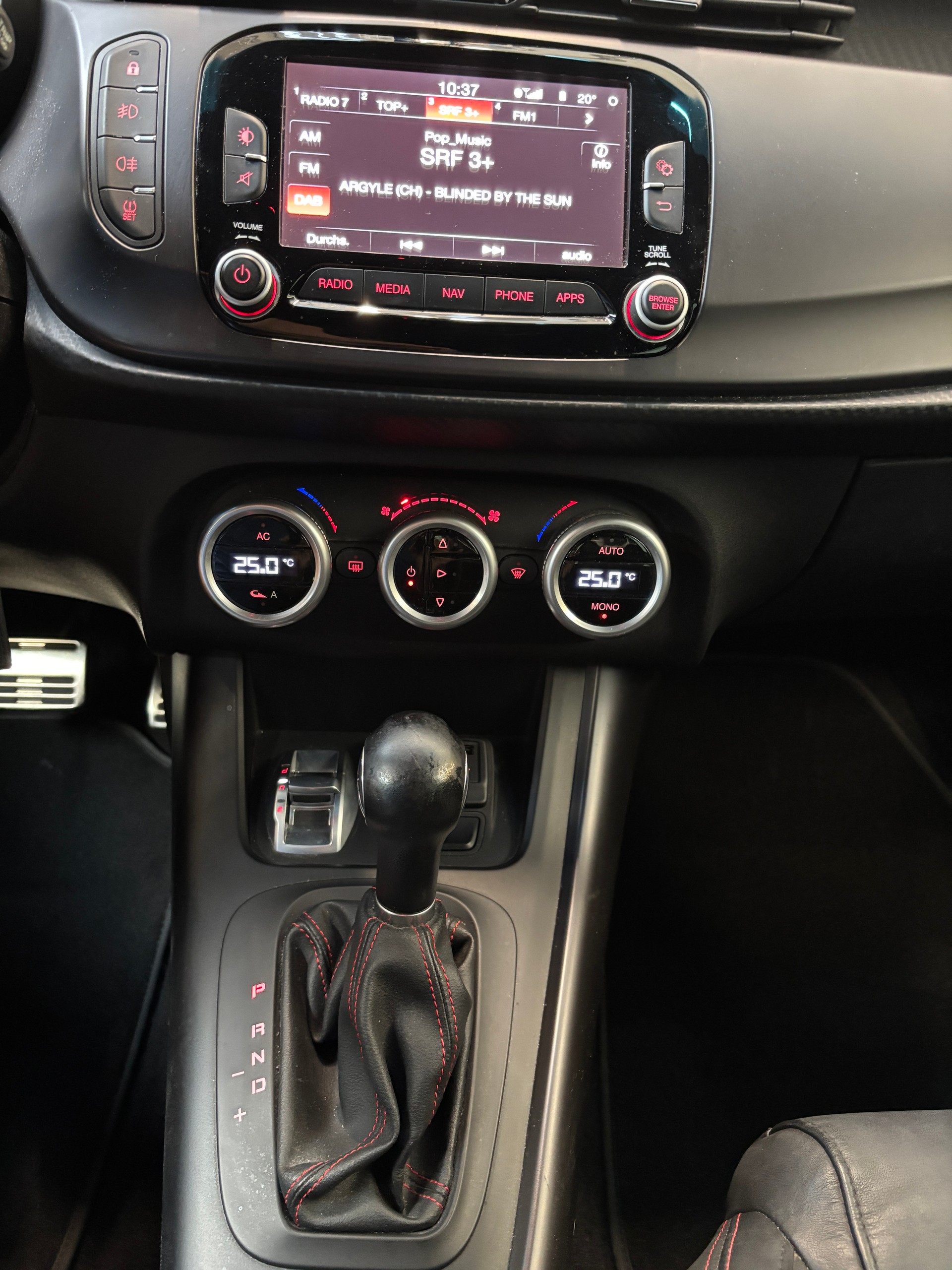 ALFA ROMEO 1750 TBi Veloce TCT-image-4