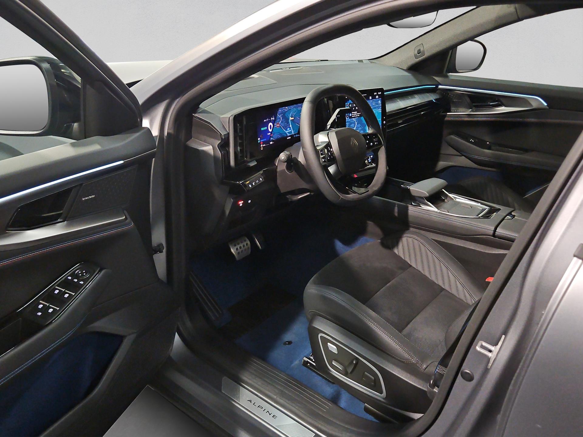 RENAULT Rafale 1.2 E-Tech Plug-in Hybrid 300 4x4 Esprit Alpine-image-24