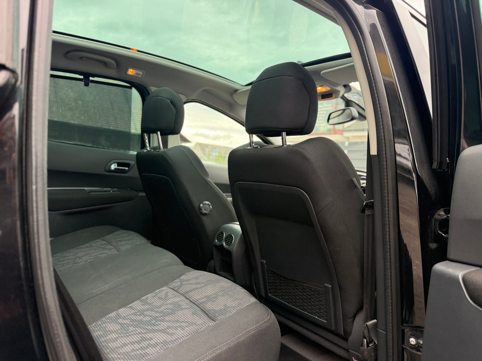 PEUGEOT 3008 1.6 16V T Platinum Tiptronic-image-11