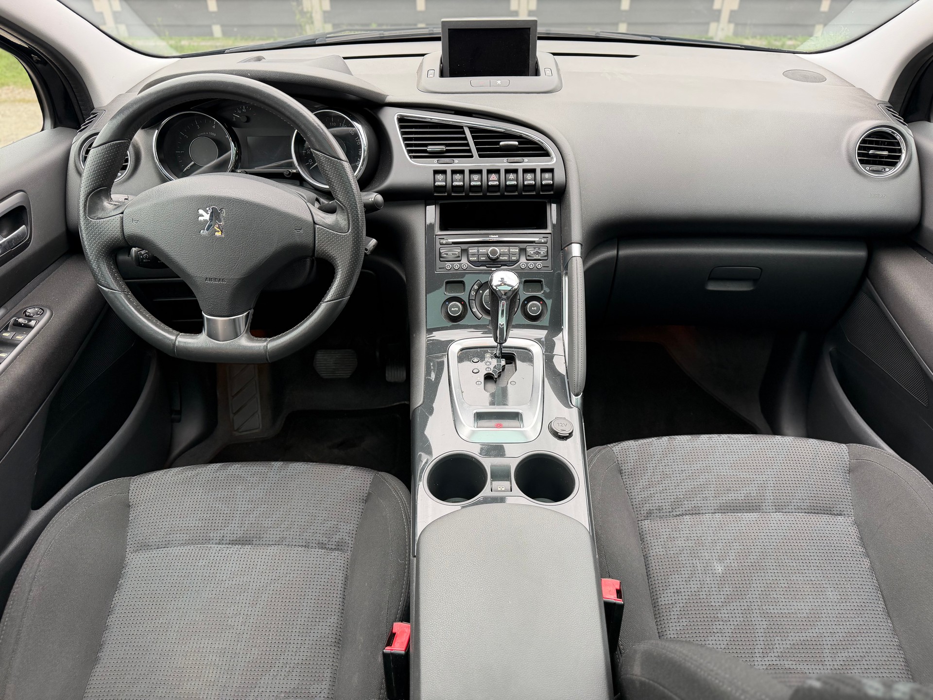 PEUGEOT 3008 1.6 16V T Platinum Tiptronic-image-5