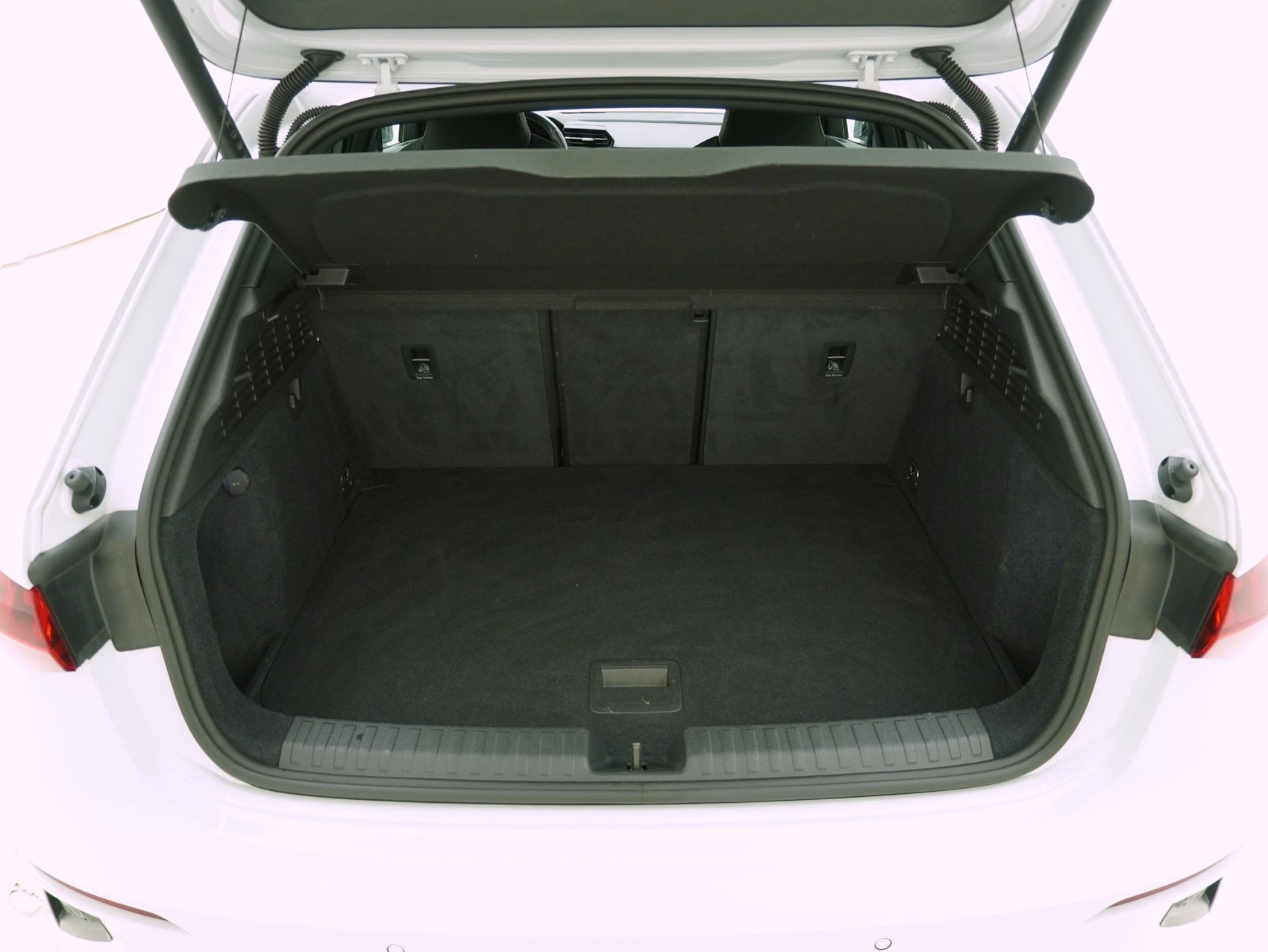 AUDI A3 Sportback 40 TFSI S Line quattro S-Tronic-image-11