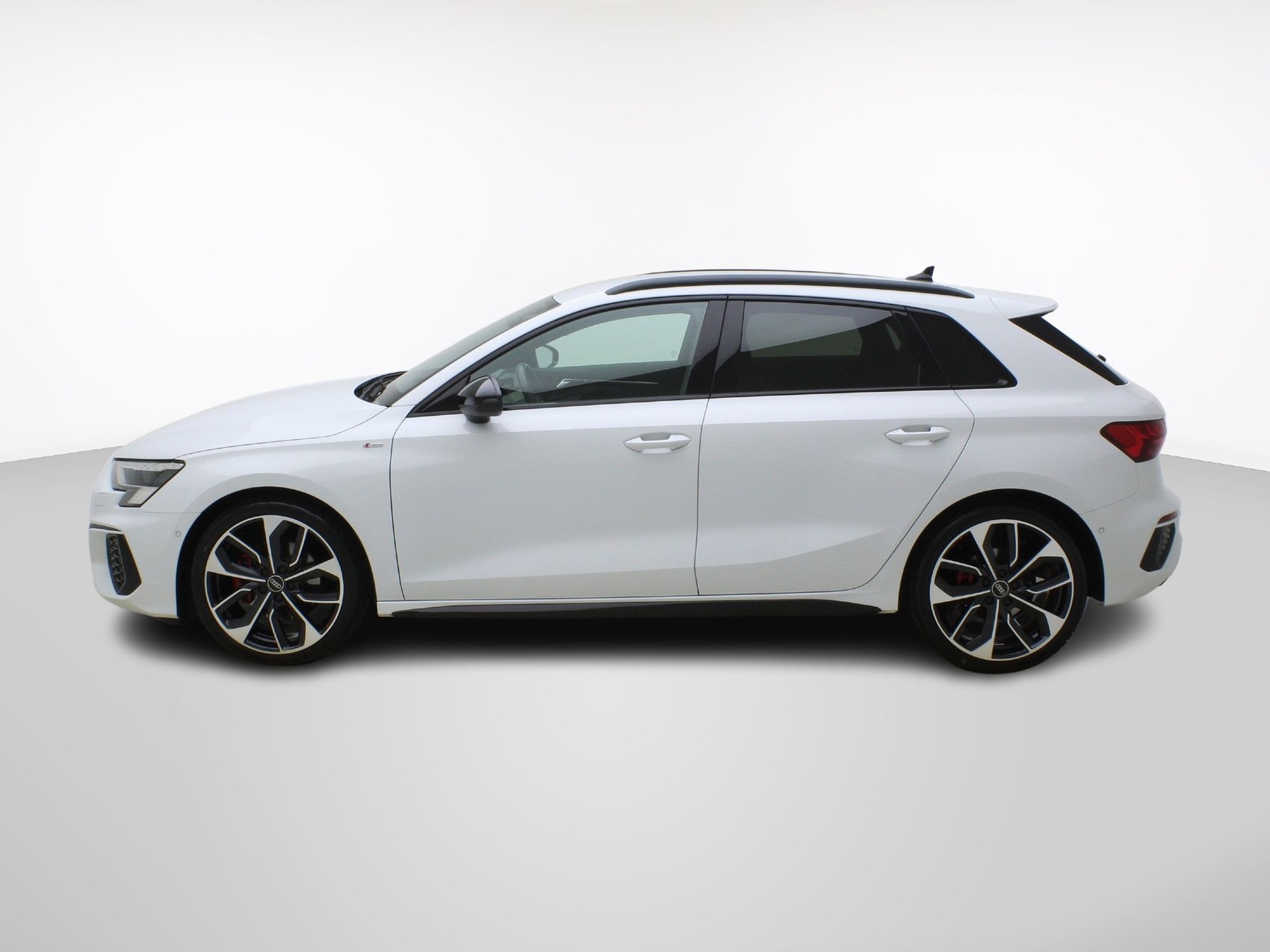 AUDI A3 Sportback 40 TFSI S Line quattro S-Tronic-showroom-element-2