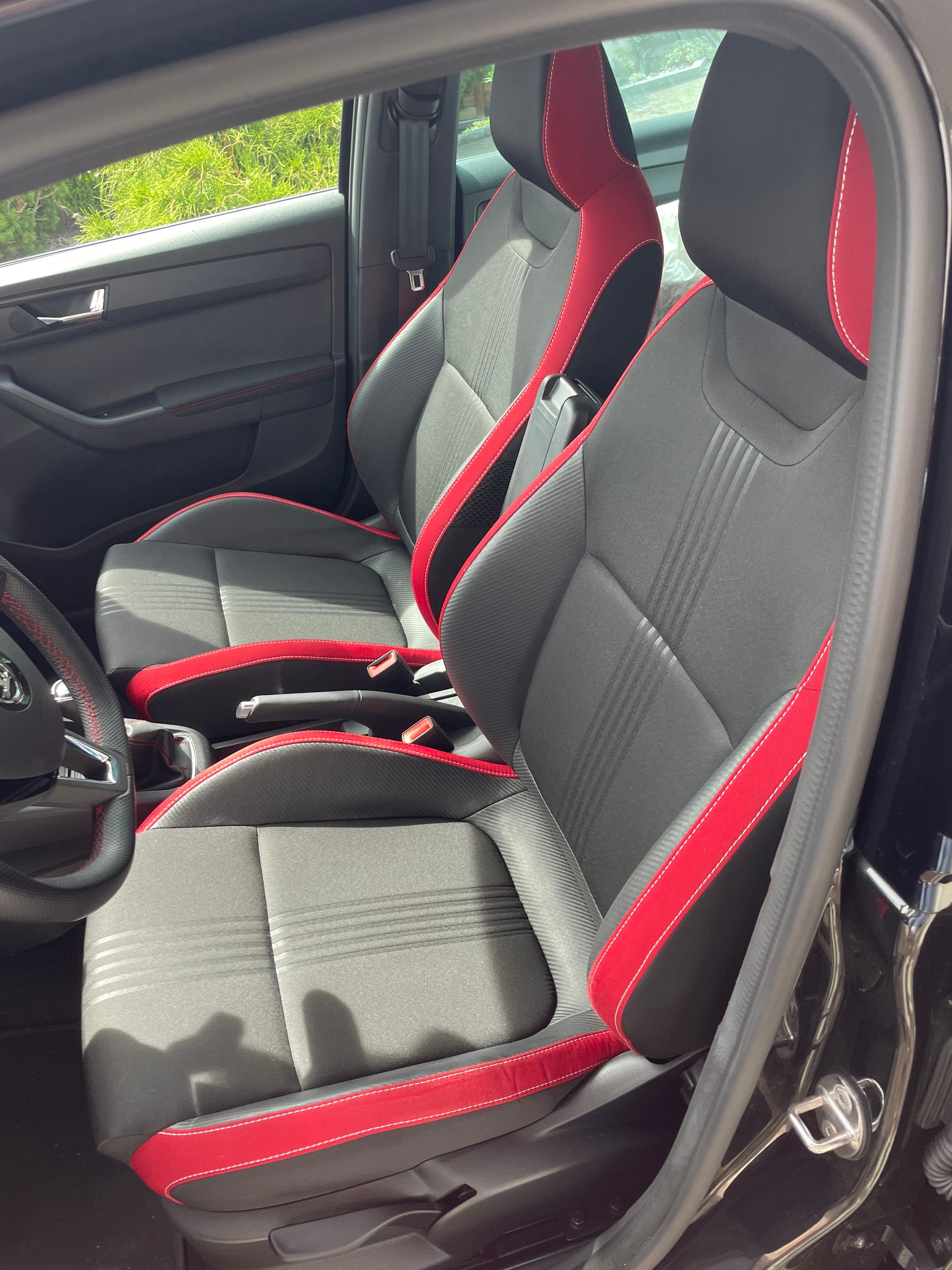 SKODA Fabia 1.0 TSI Monte Carlo-image-3
