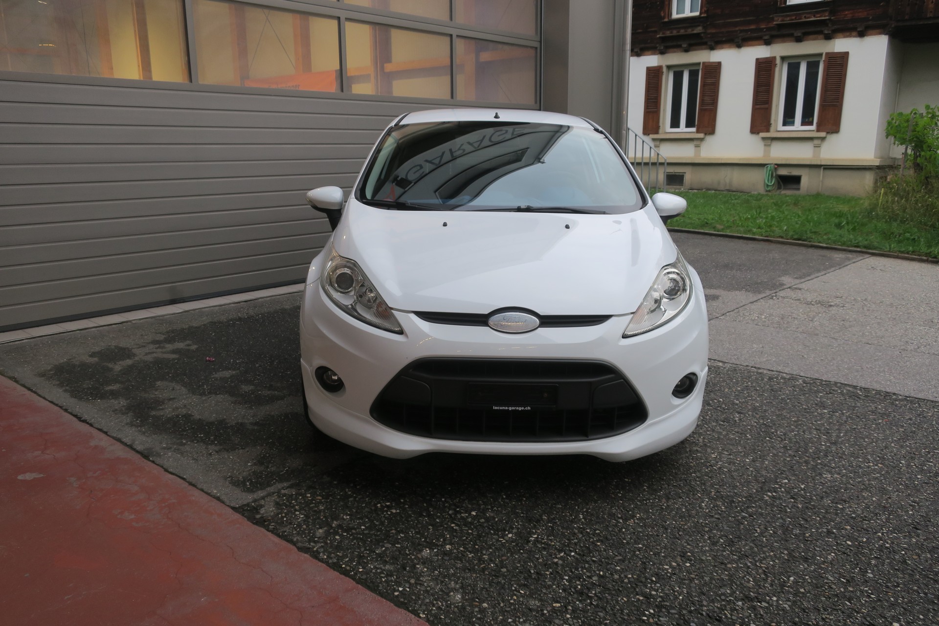 FORD Fiesta 1.6 16V Titanium-image-1