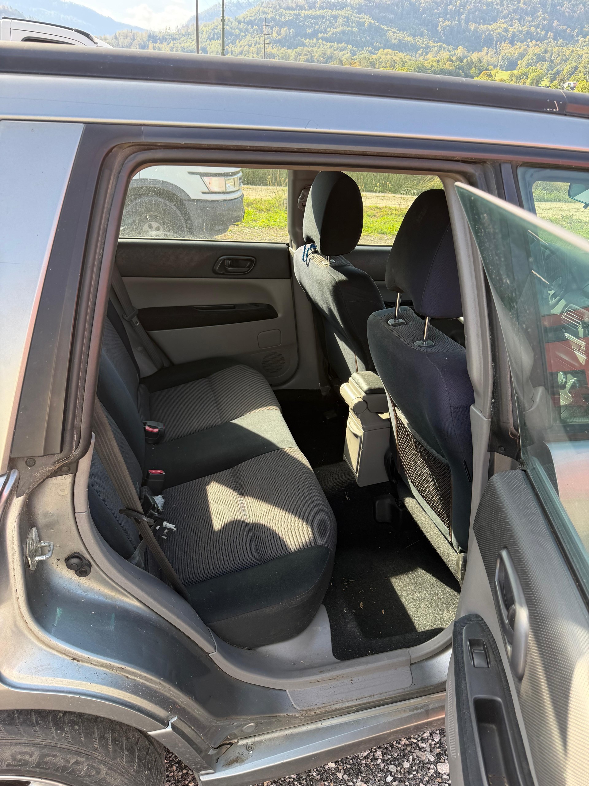 SUBARU Forester 2.0X (Swiss)-image-6
