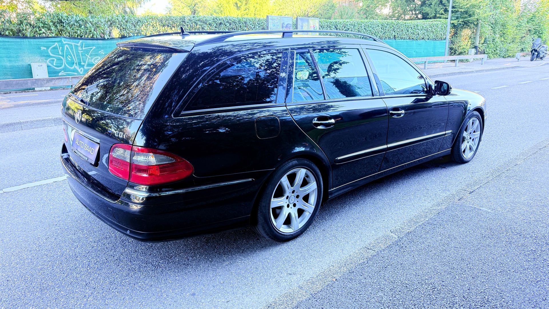 MERCEDES-BENZ E 220 CDI Elégance-image-4