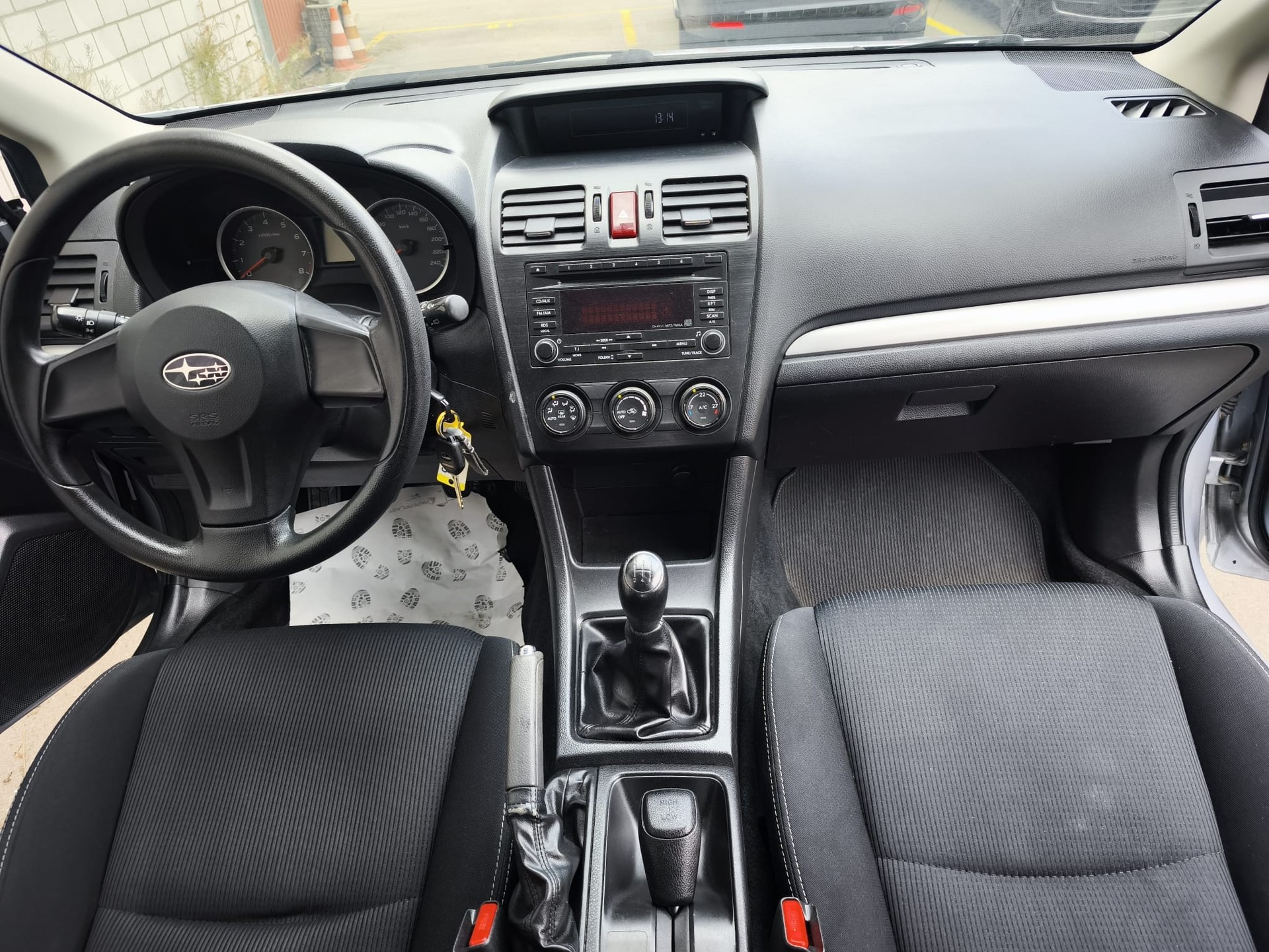 SUBARU XV 1.6 Swiss Two-image-8