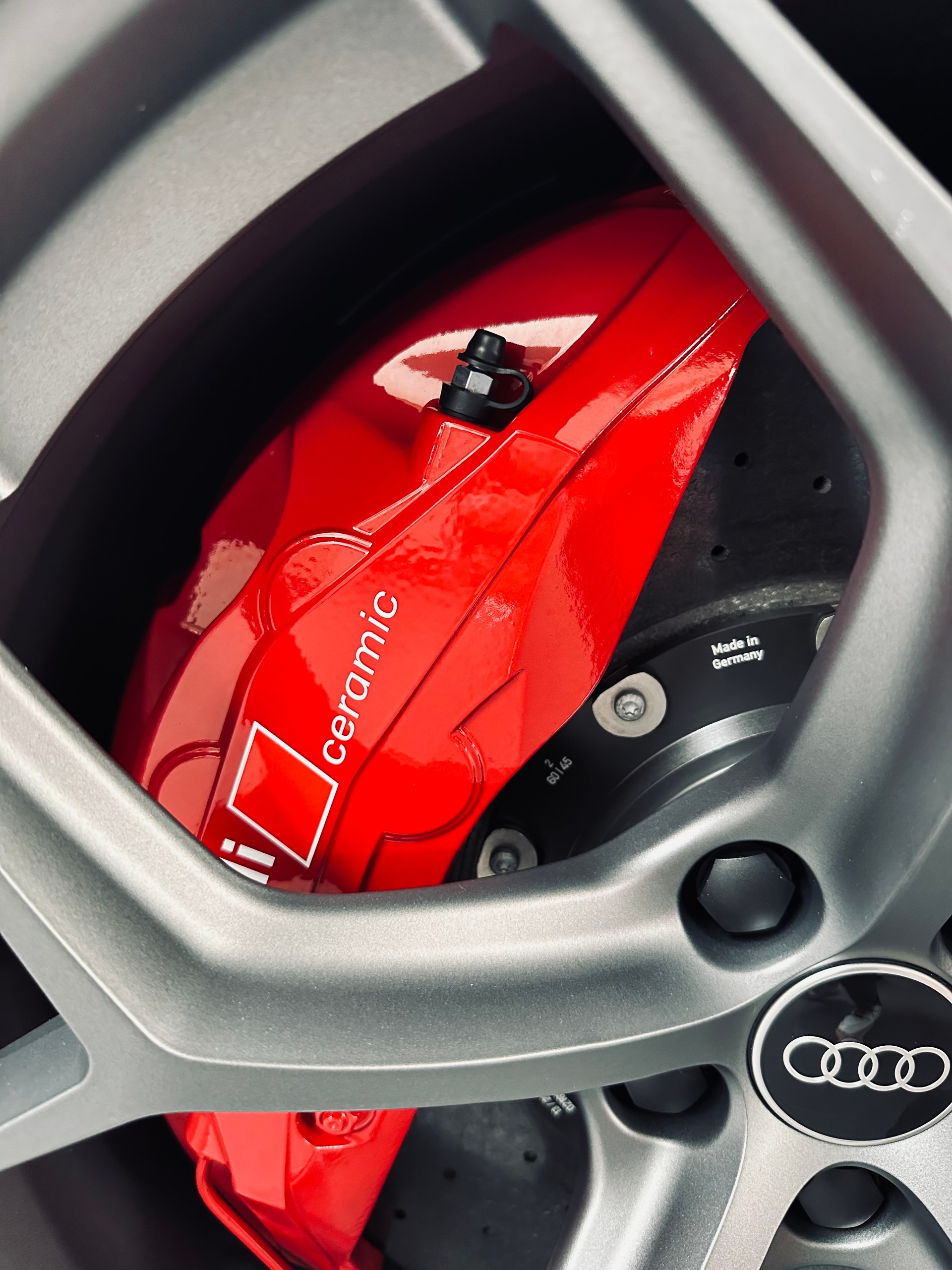 AUDI 4.0 V8 TFSI performance quattro T-Tronic-image-13