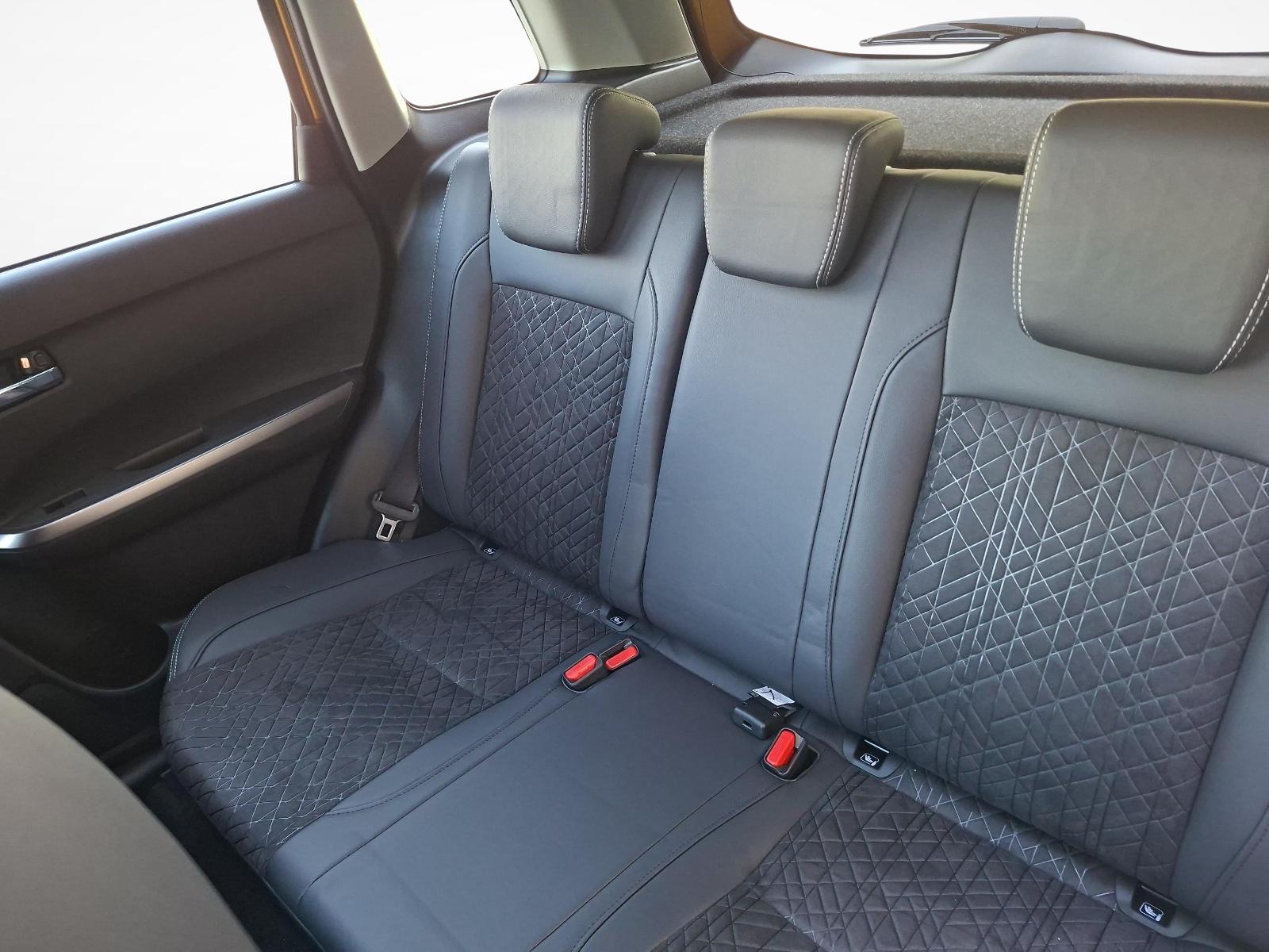 SUZUKI Vitara 1.4 T Piz Sulai Top Hybrid 4x4-image-10