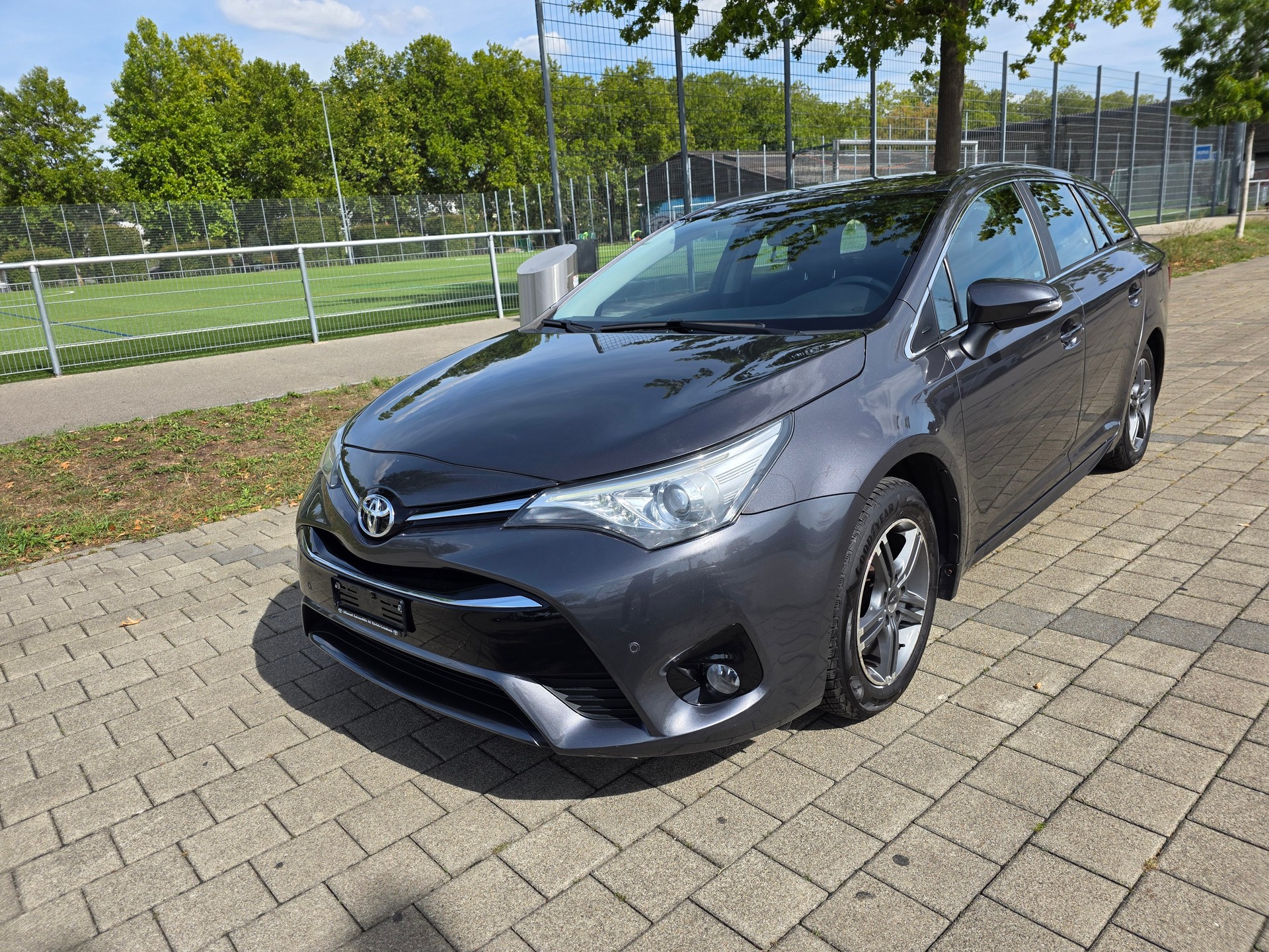 TOYOTA Avensis Touring Sports 1.8 Luna MultidriveS-image-8