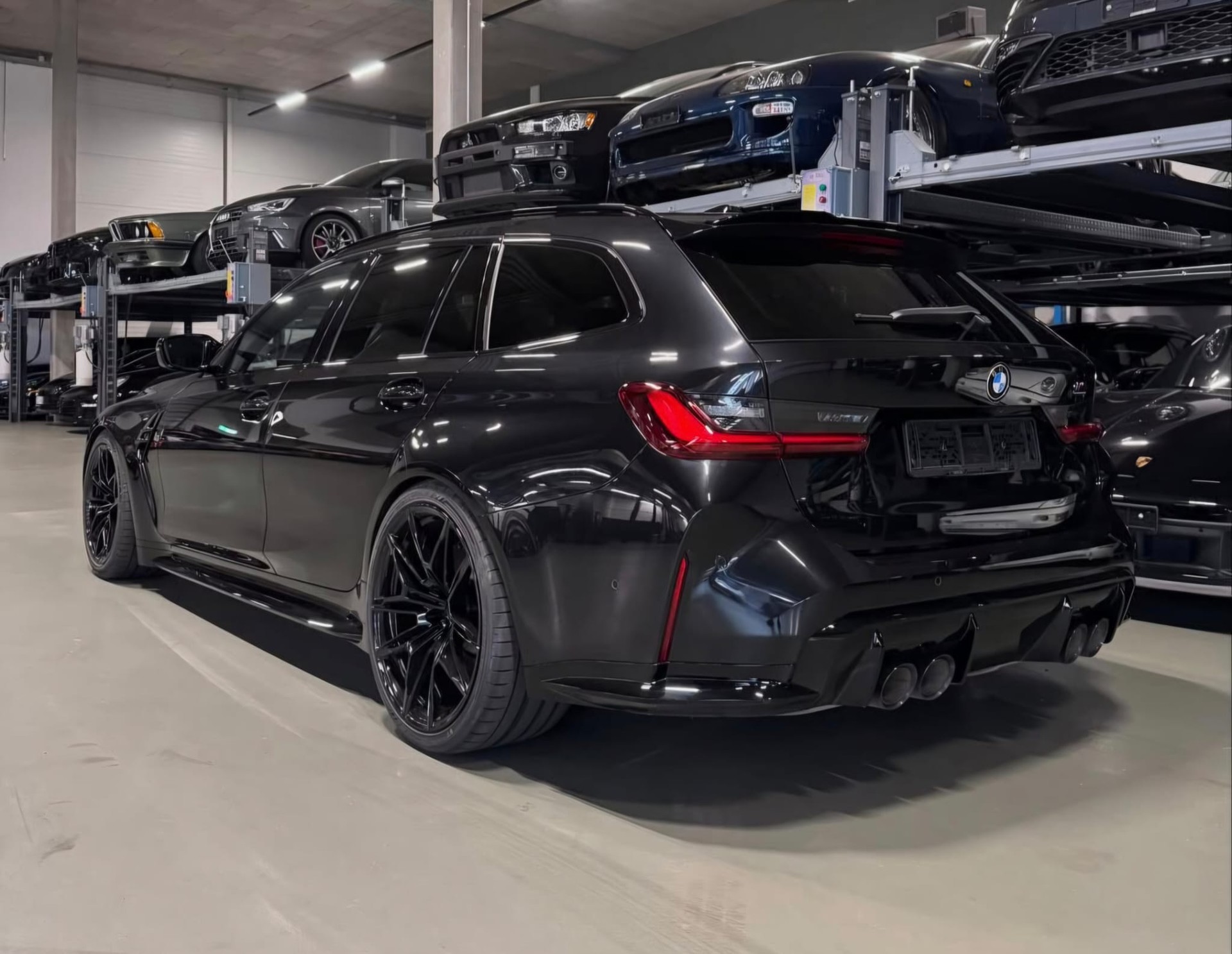 BMW M3 Touring xDrive Competition M *baquets carbone*-image-2