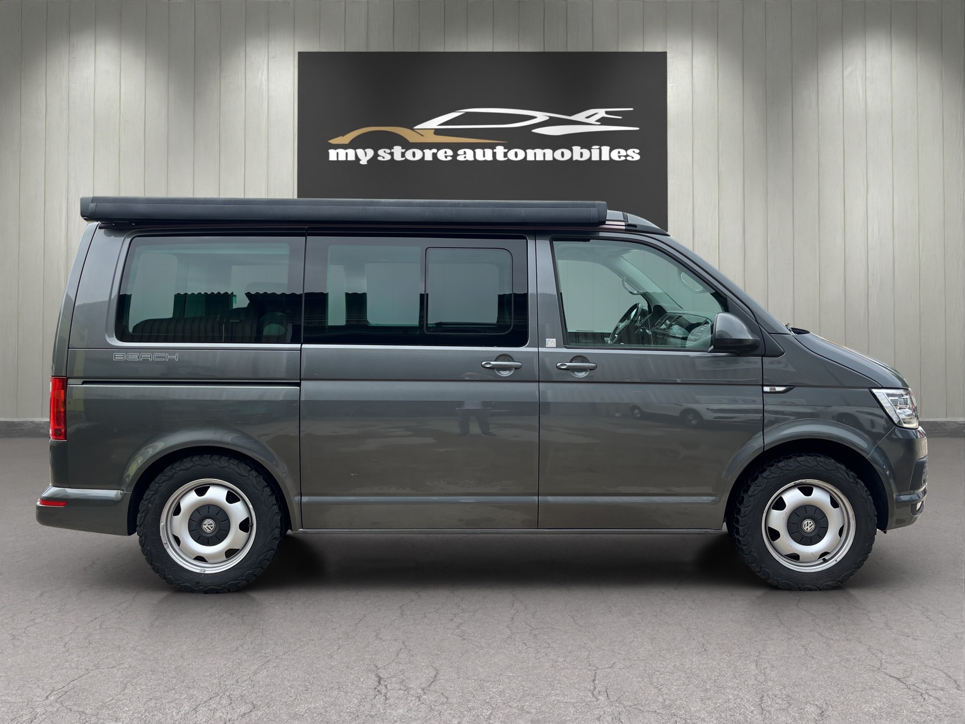 VW T6 California 2.0 TDI Beach Liberty 4Motion DSG 7 Places-image-0