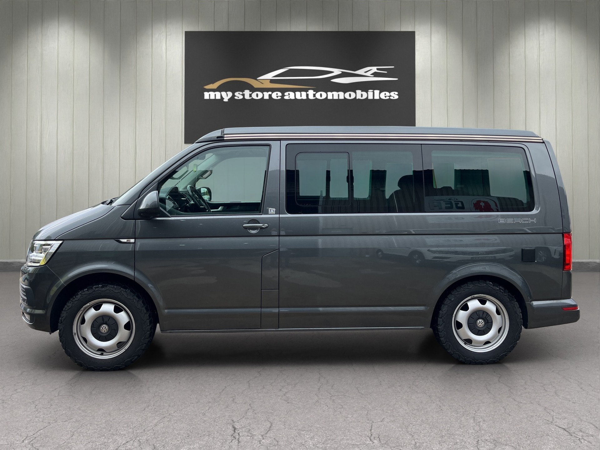 VW T6 California 2.0 TDI Beach Liberty 4Motion DSG 7 Places-image-4