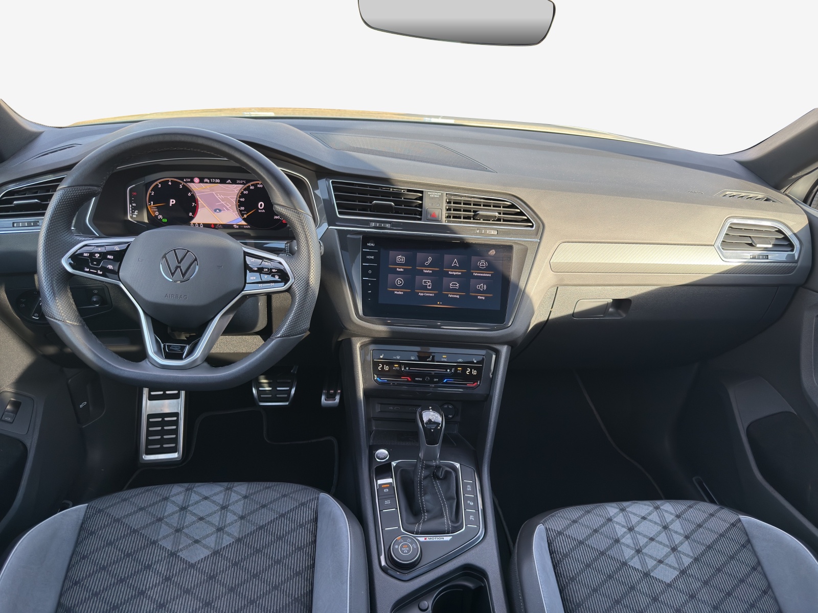 VW Tiguan 2.0TSI R-Line 4Motion DSG-image-8